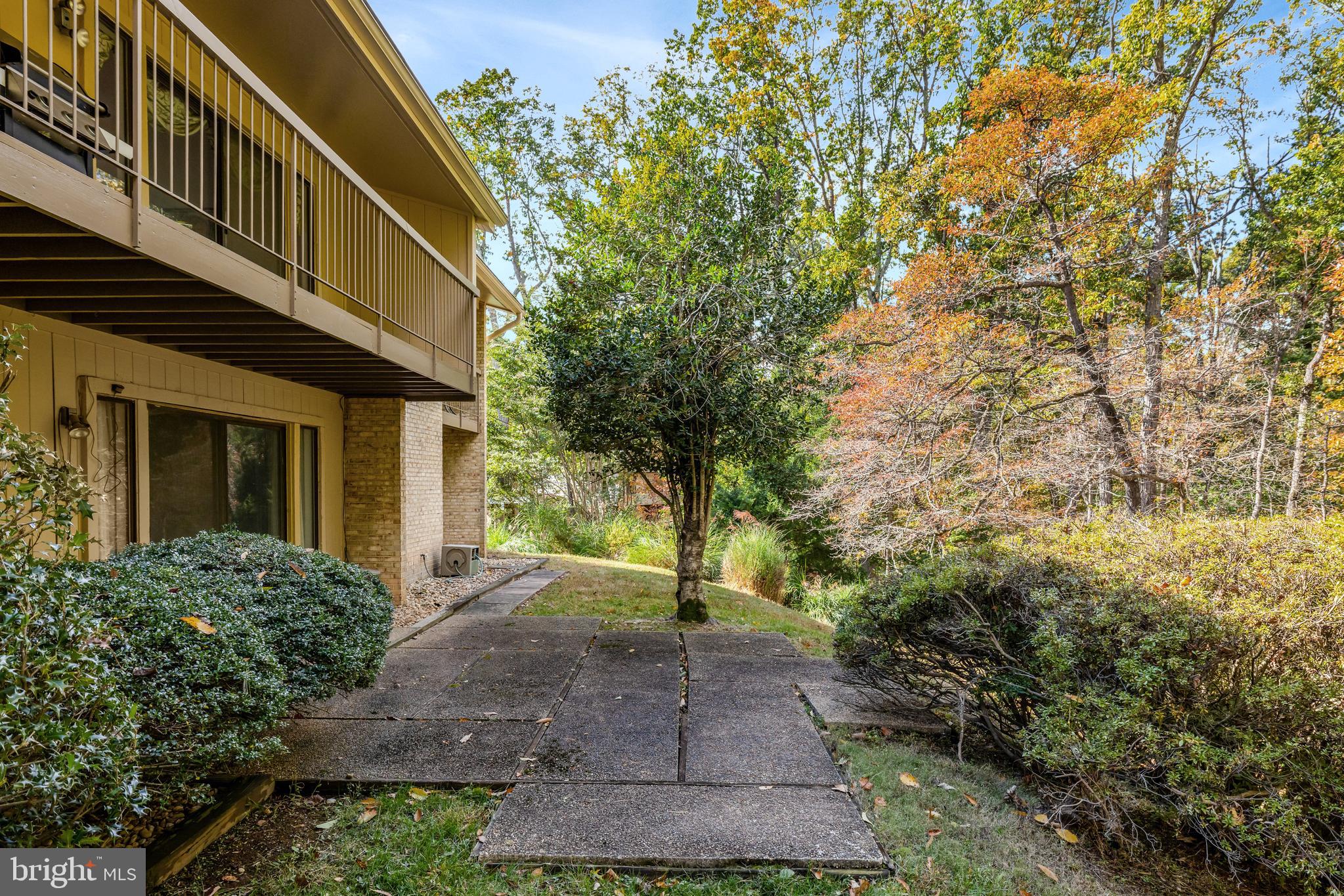 WOLF TRAP WOODS - Residential