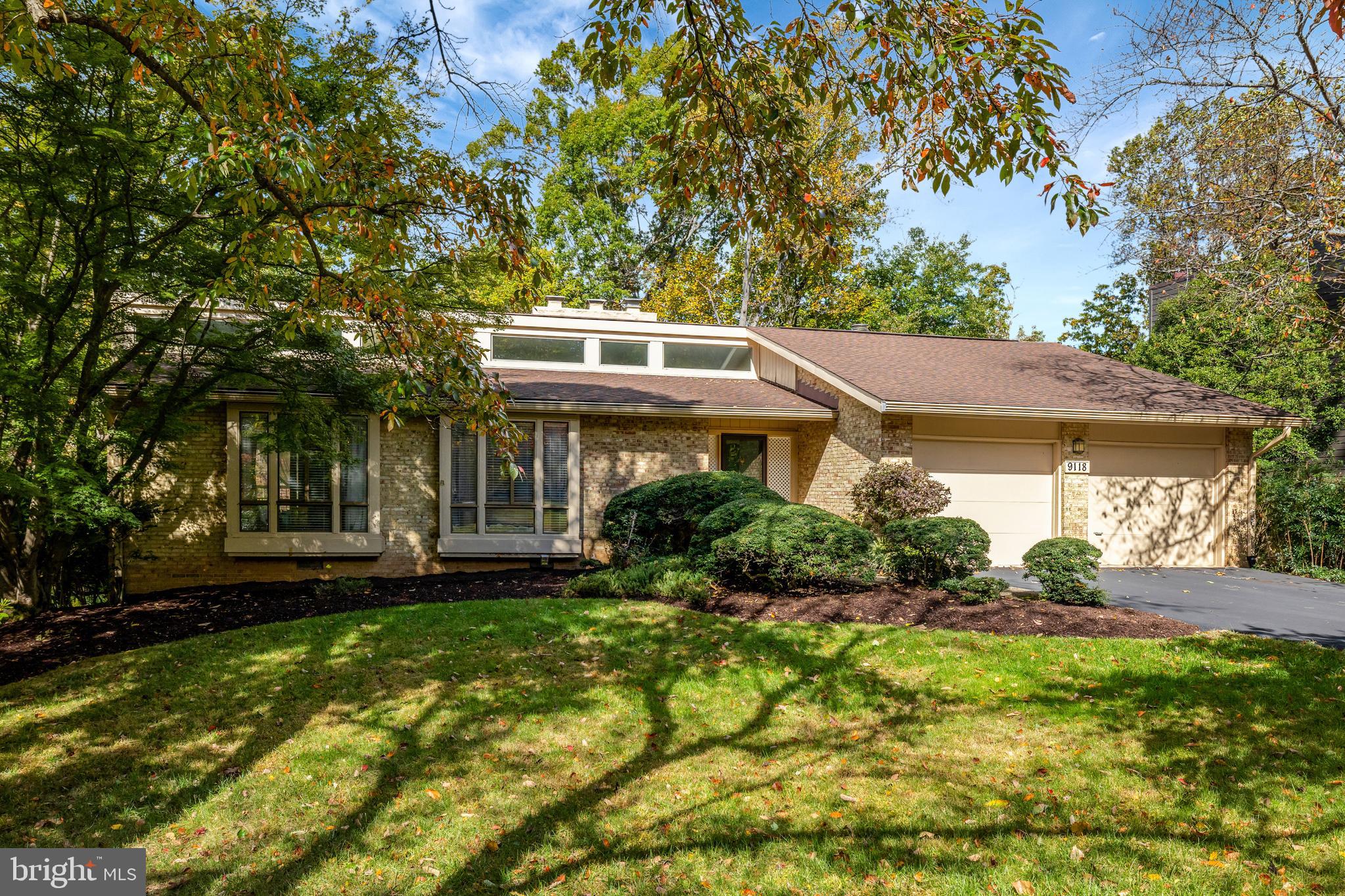 9118 CRICKLEWOOD COURT