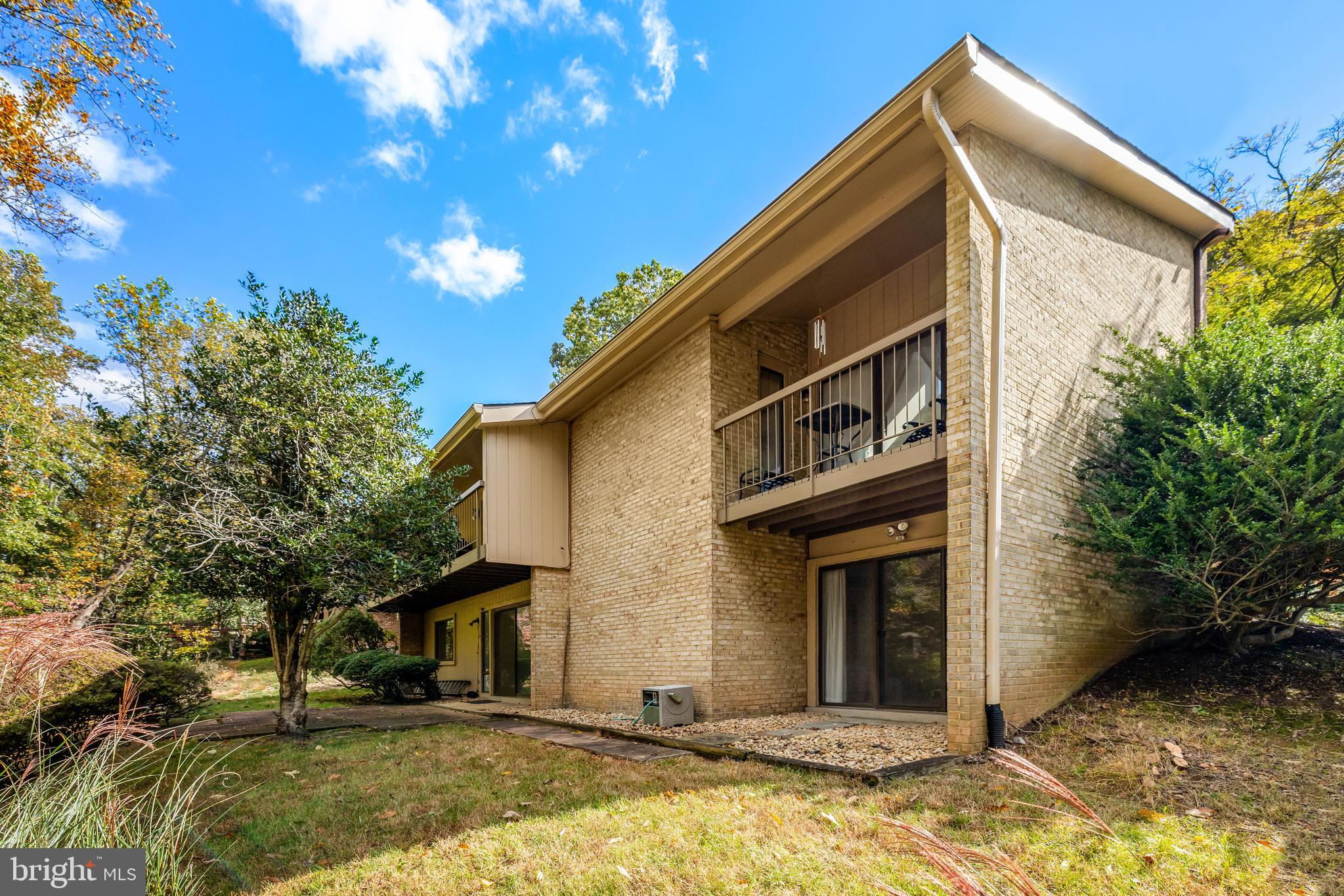 WOLF TRAP WOODS - Residential