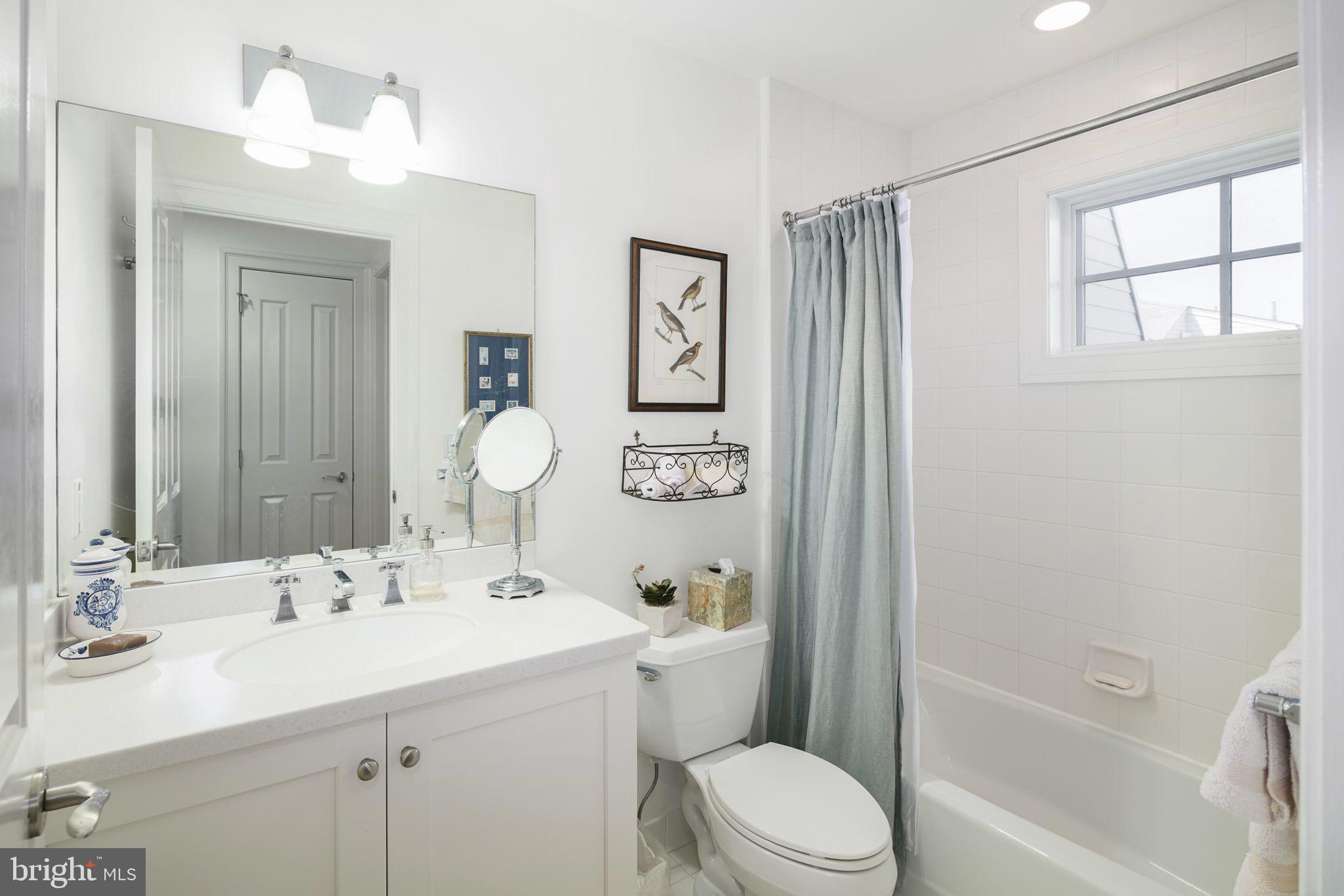 SOCIETY HILL - Residential