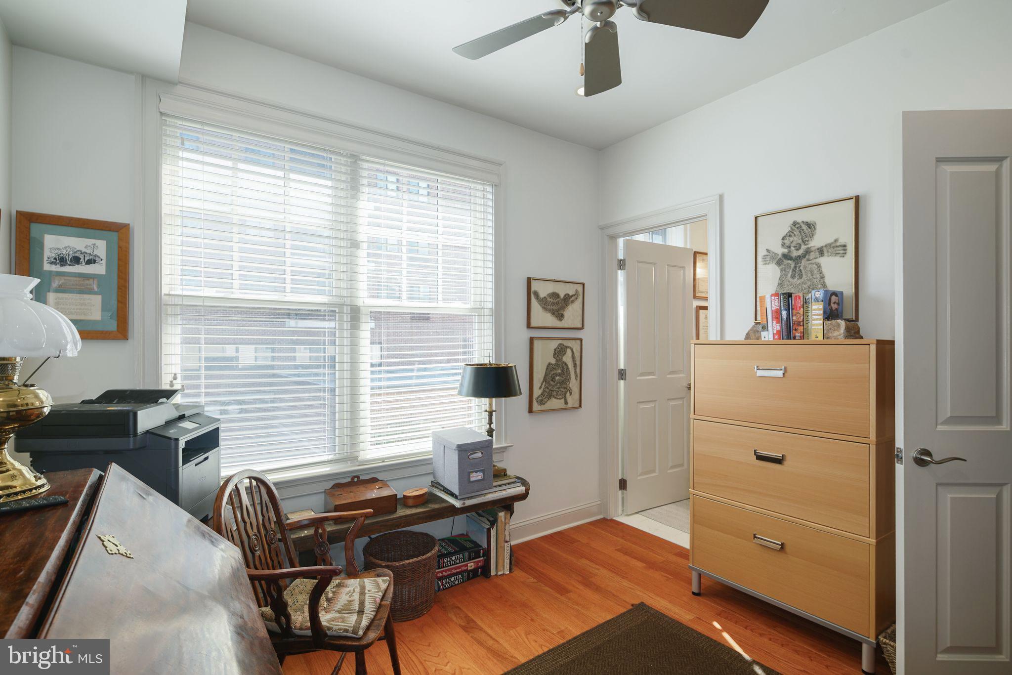 SOCIETY HILL - Residential