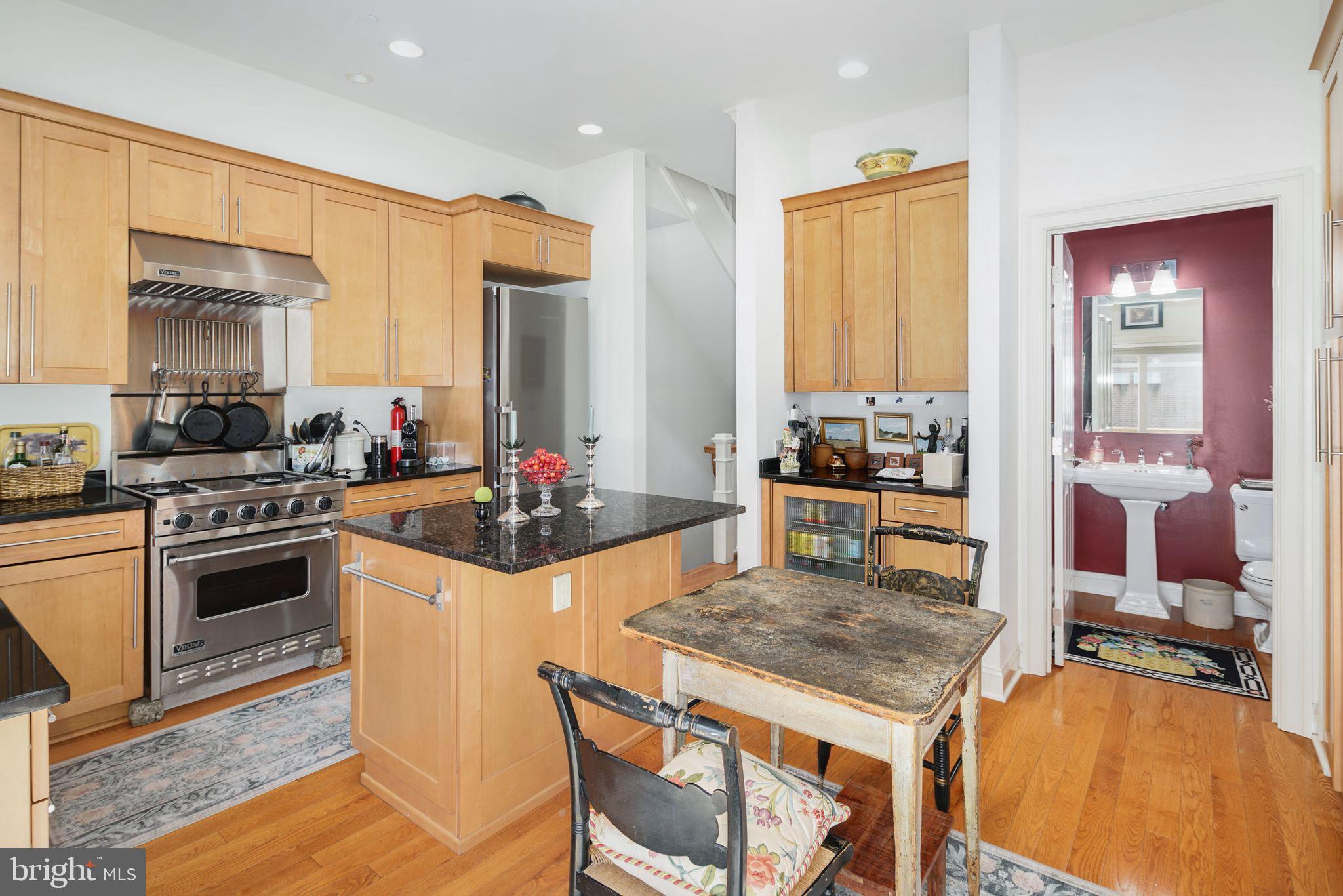 SOCIETY HILL - Residential