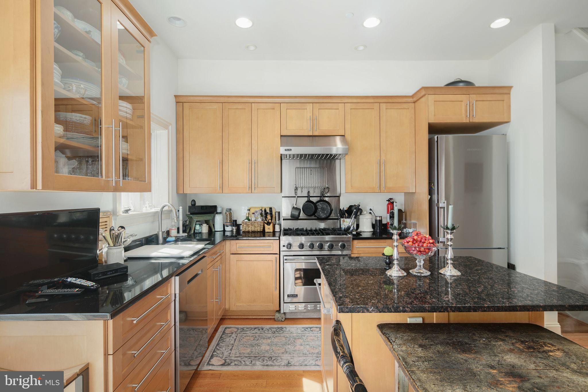 SOCIETY HILL - Residential