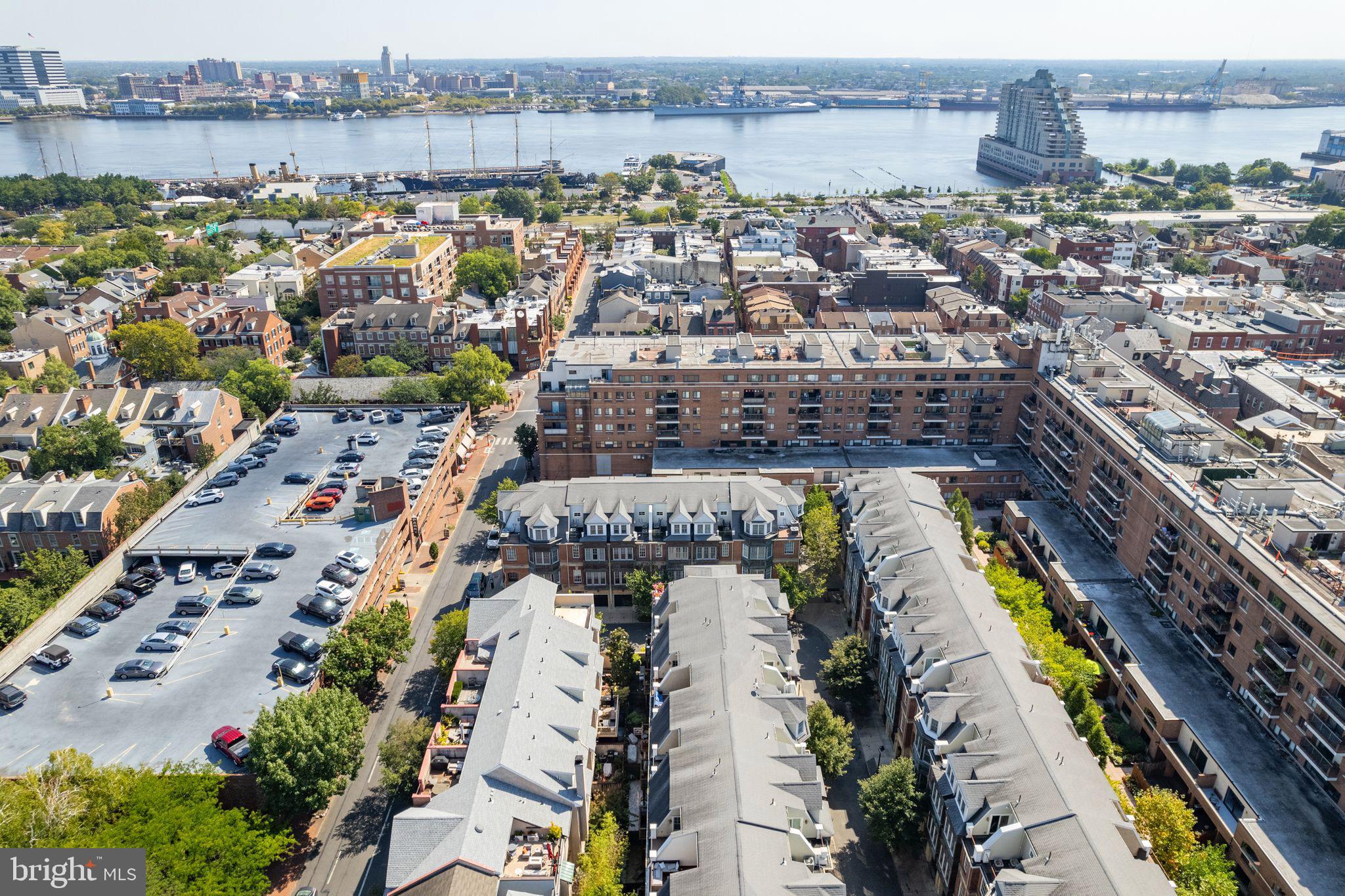 SOCIETY HILL - Residential