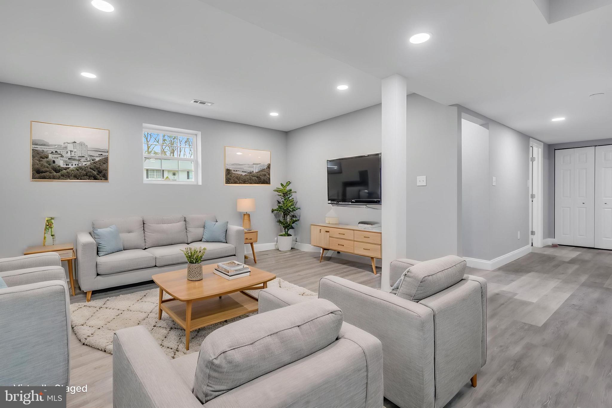 WOODS OF SHANNON - Residential