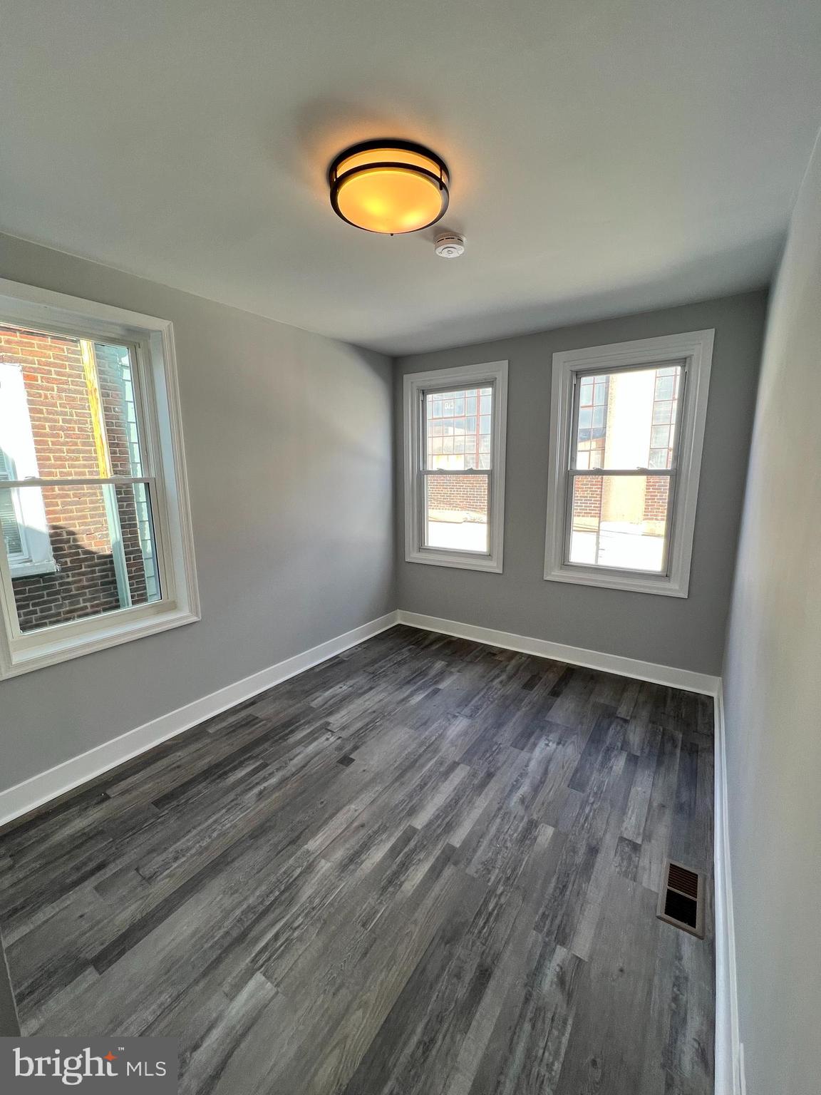 PORT RICHMOND - Residential