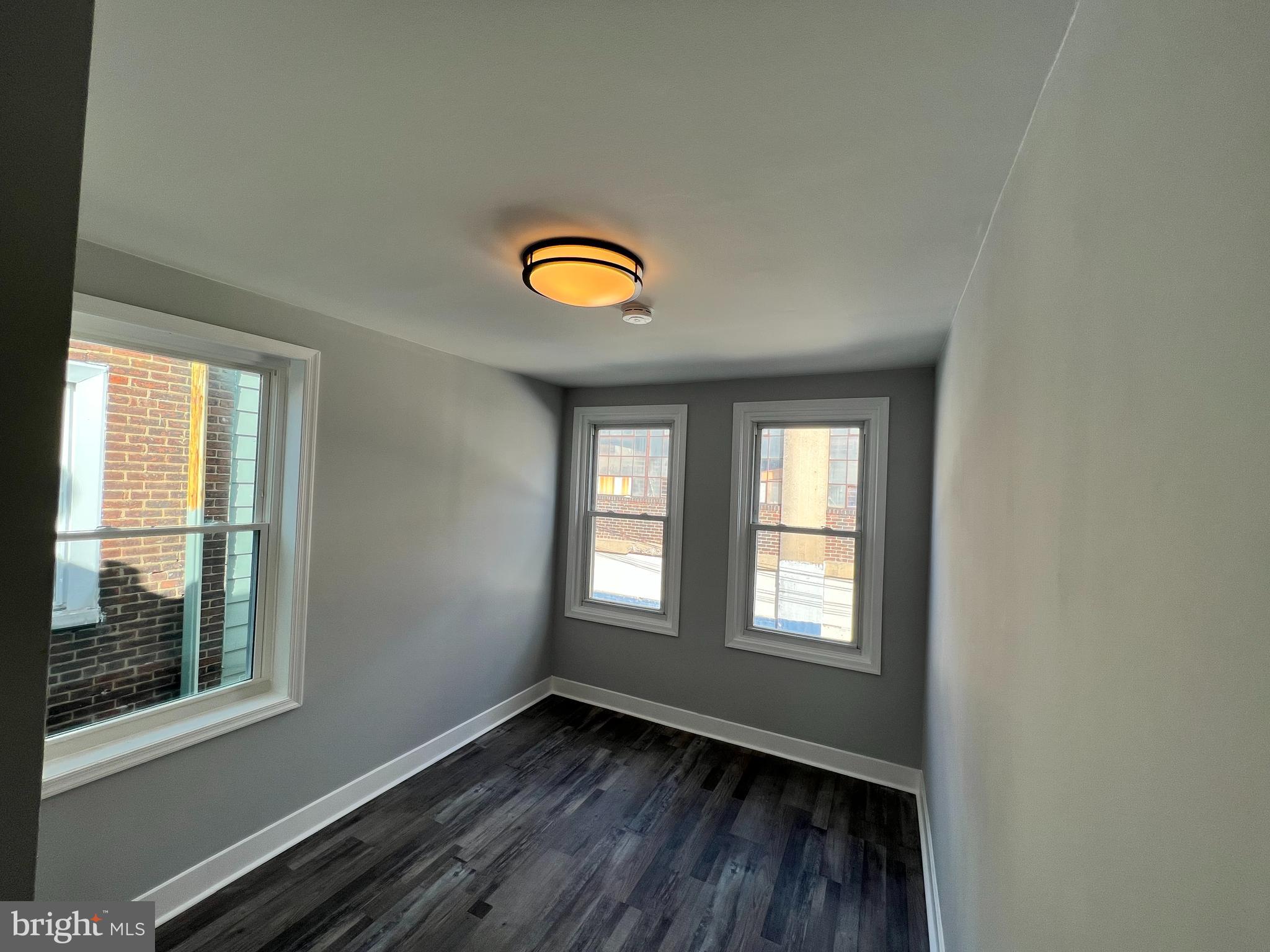 PORT RICHMOND - Residential