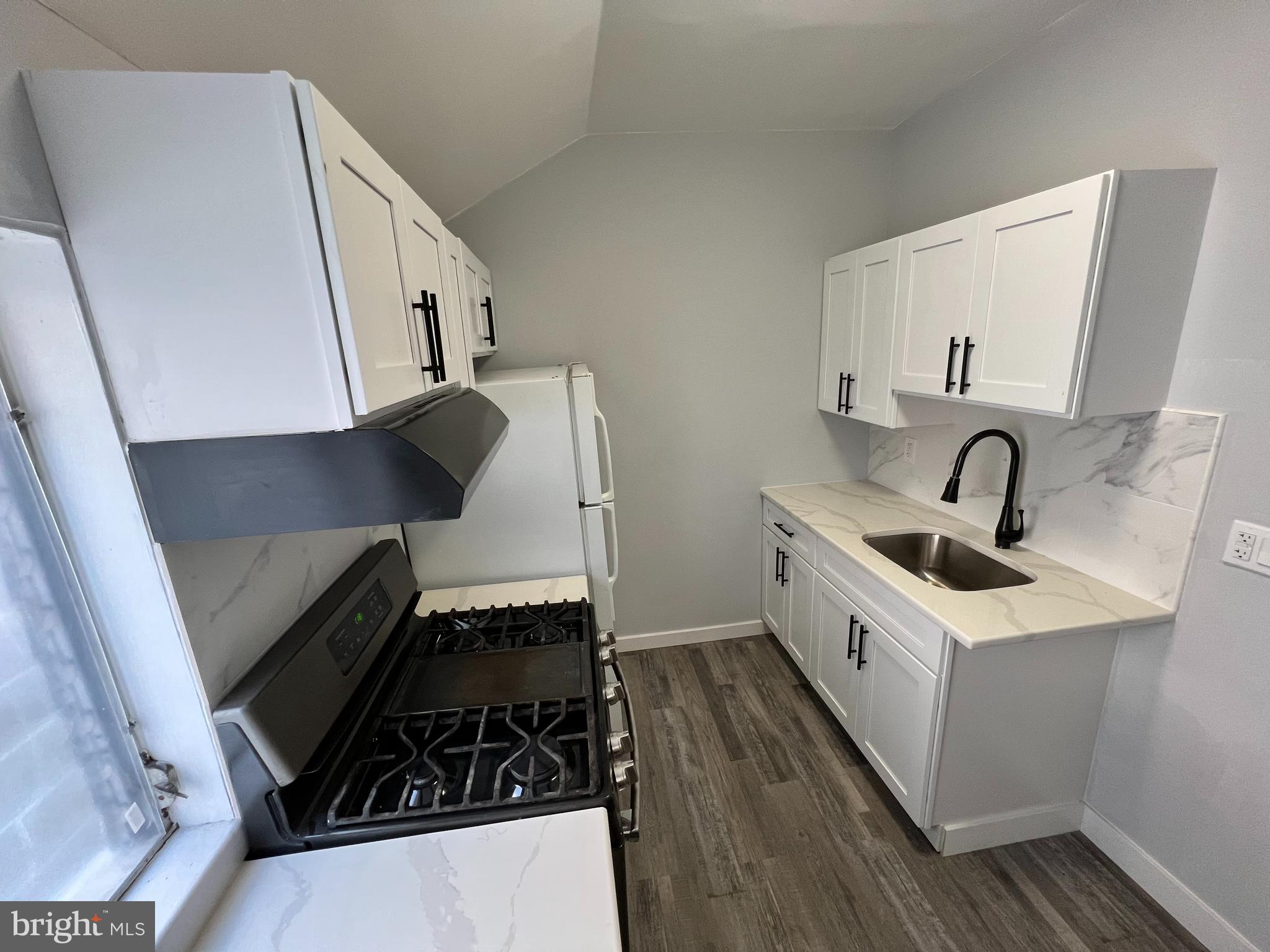 PORT RICHMOND - Residential