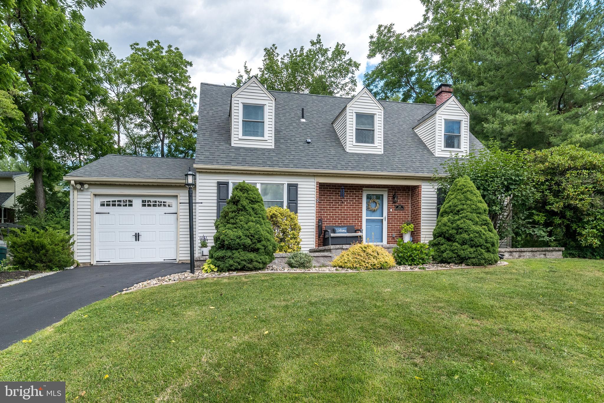 215 COLWYN TERRACE