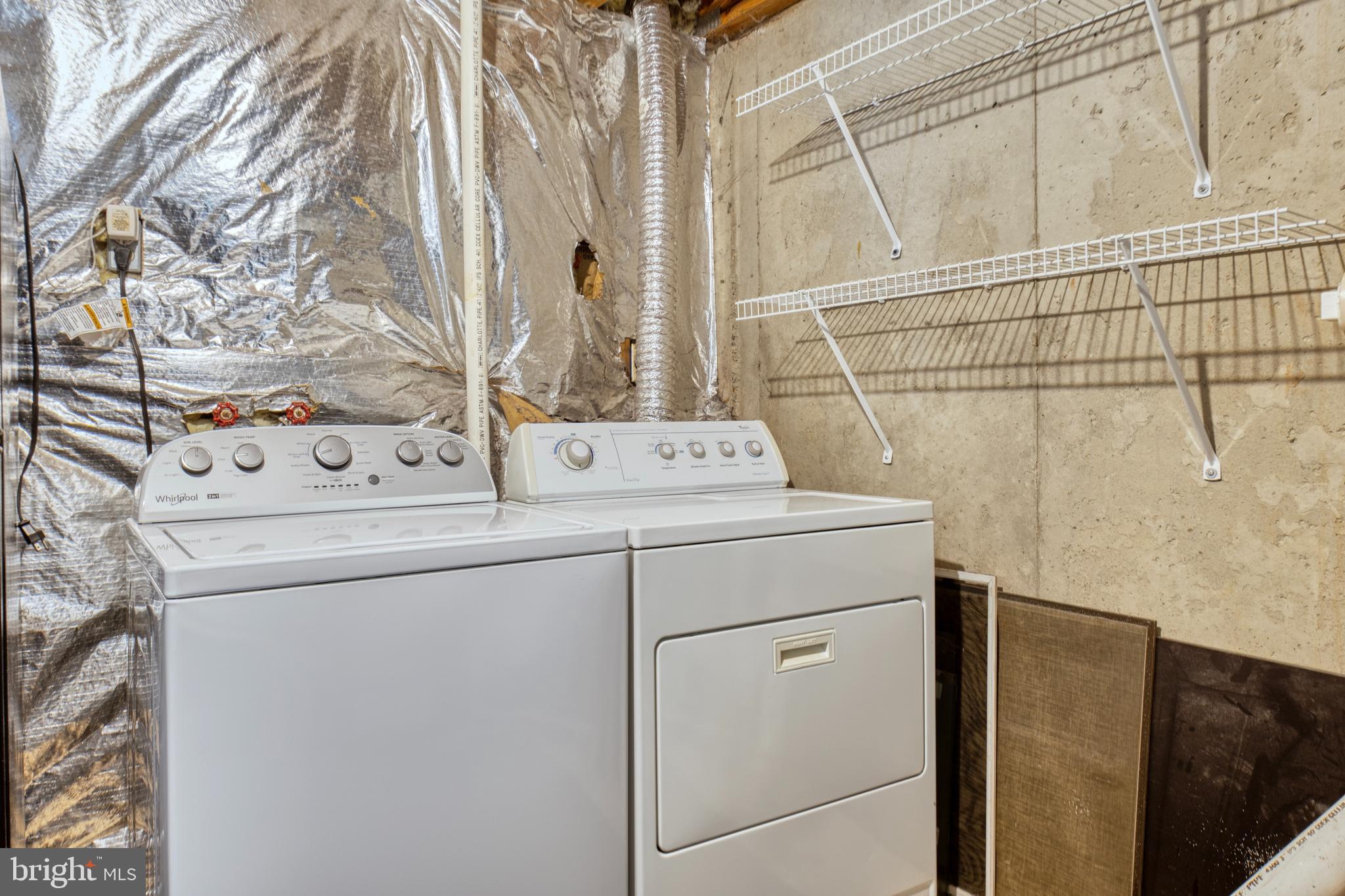 ASHBURN VILLAGE - Residential