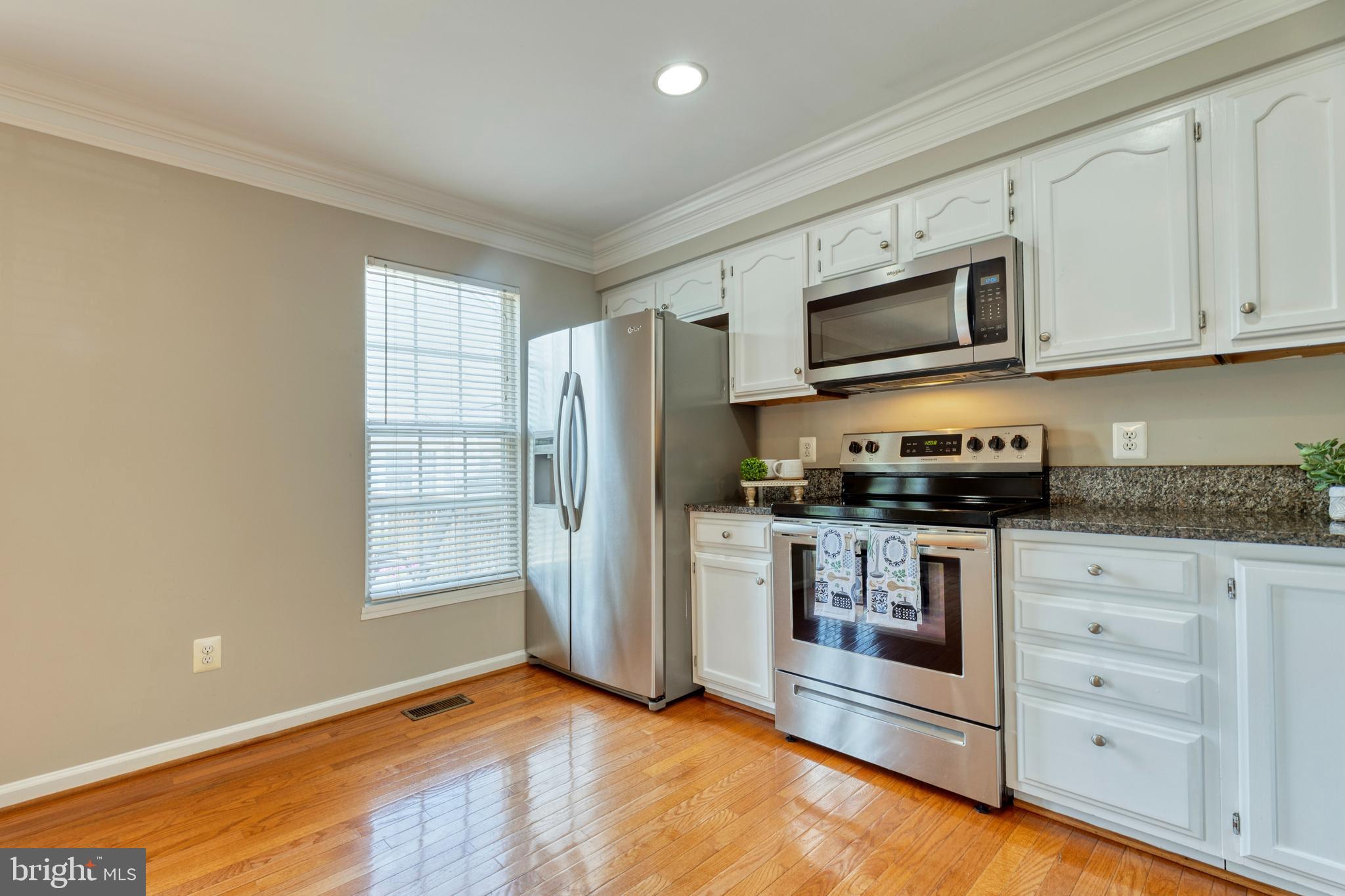 ASHBURN VILLAGE - Residential