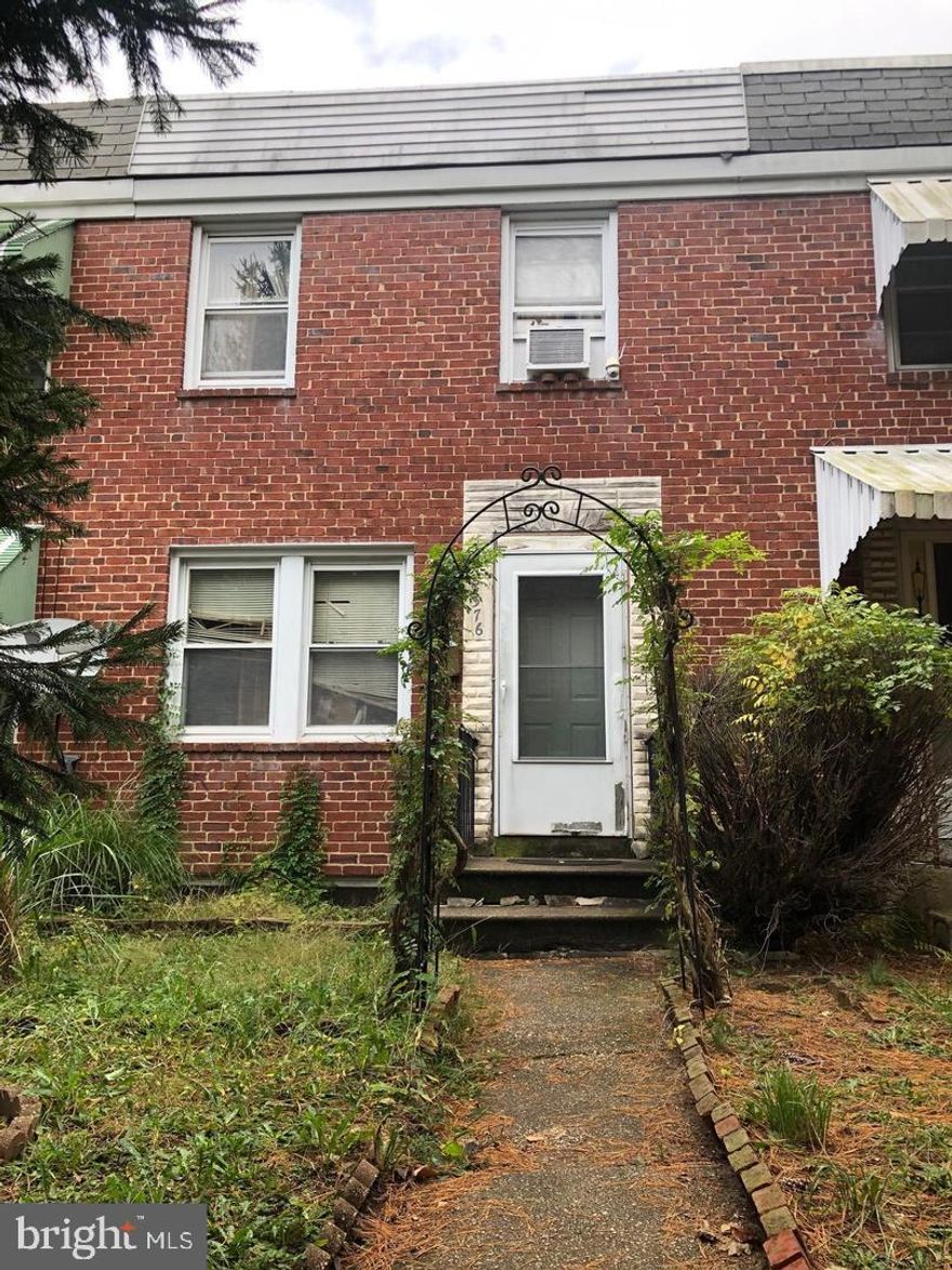 Build sweat equity with this great starter home!  2 bedrooms, 1 1/2 bathrooms and a partially finished basement gives you even more space.