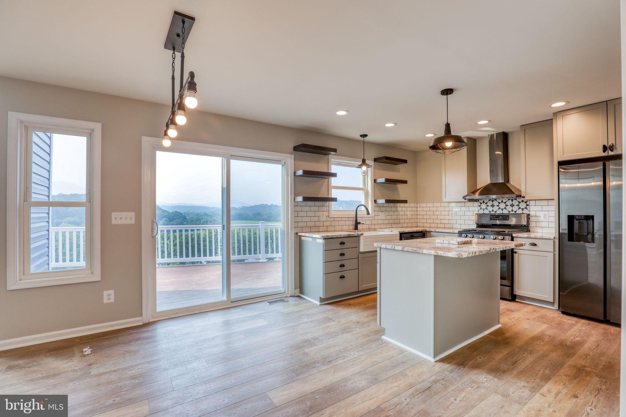 51 GOONEY MANOR LOOP