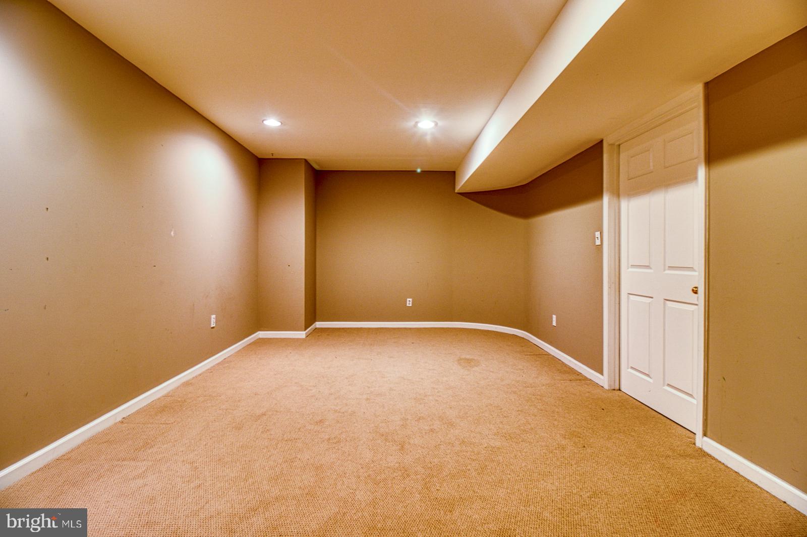 HIGHGROVE ESTATES - Residential Lease