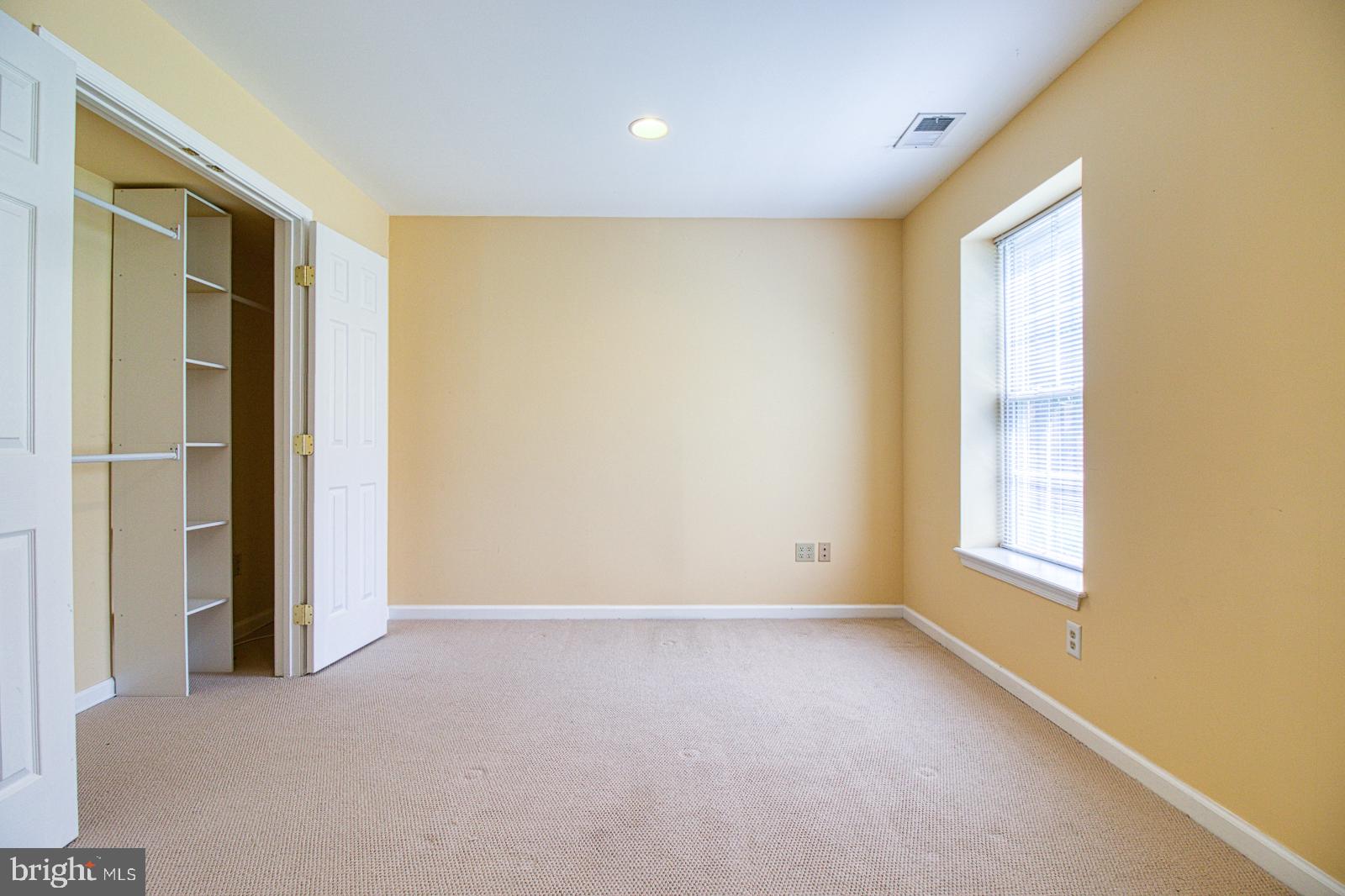 HIGHGROVE ESTATES - Residential Lease