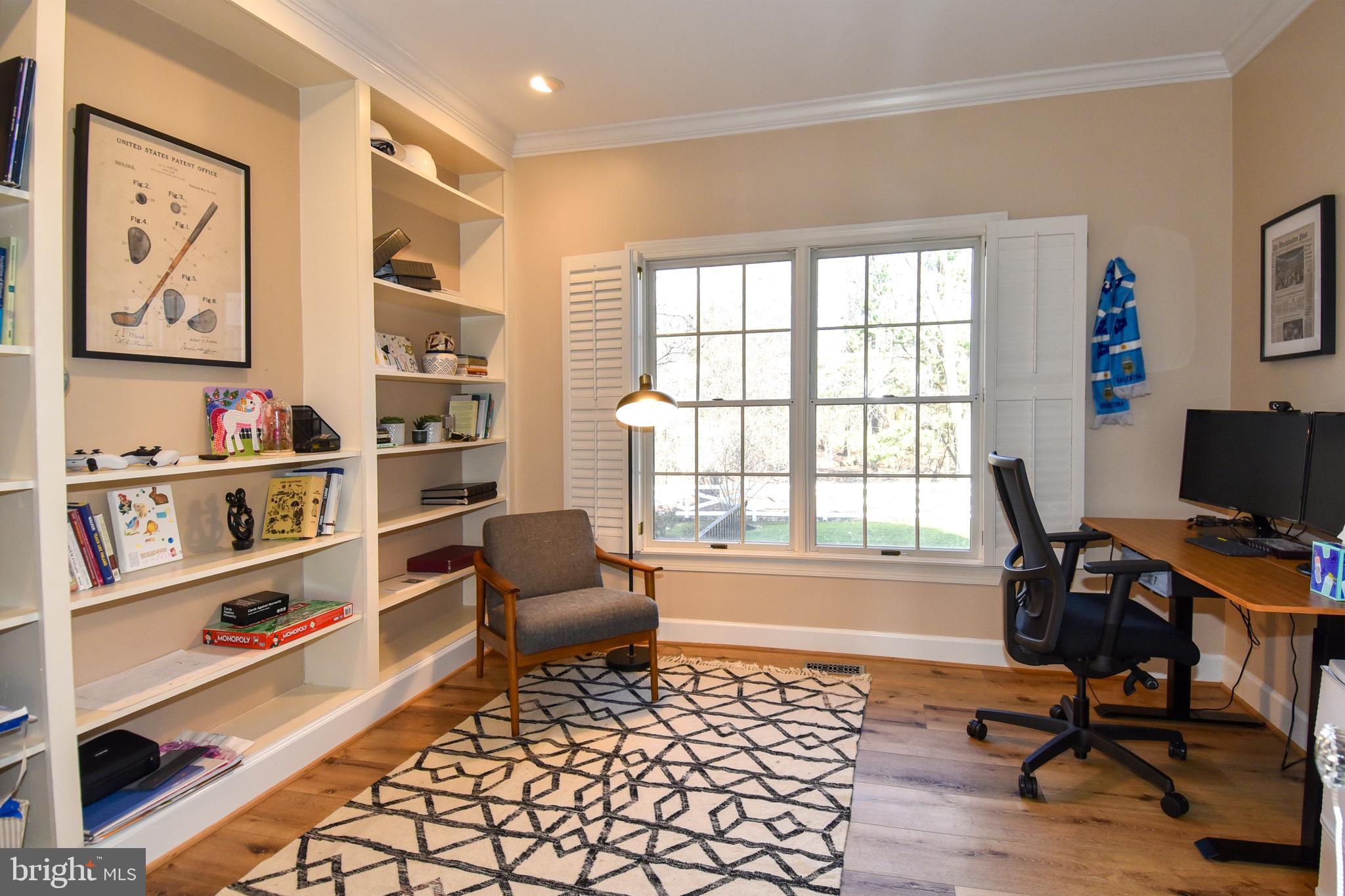 ROSE HILL FALLS - Residential