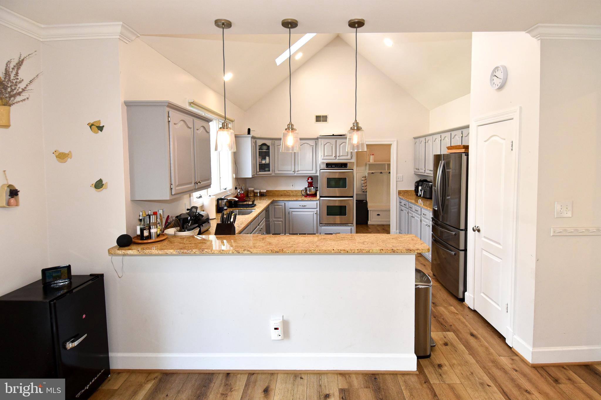 ROSE HILL FALLS - Residential