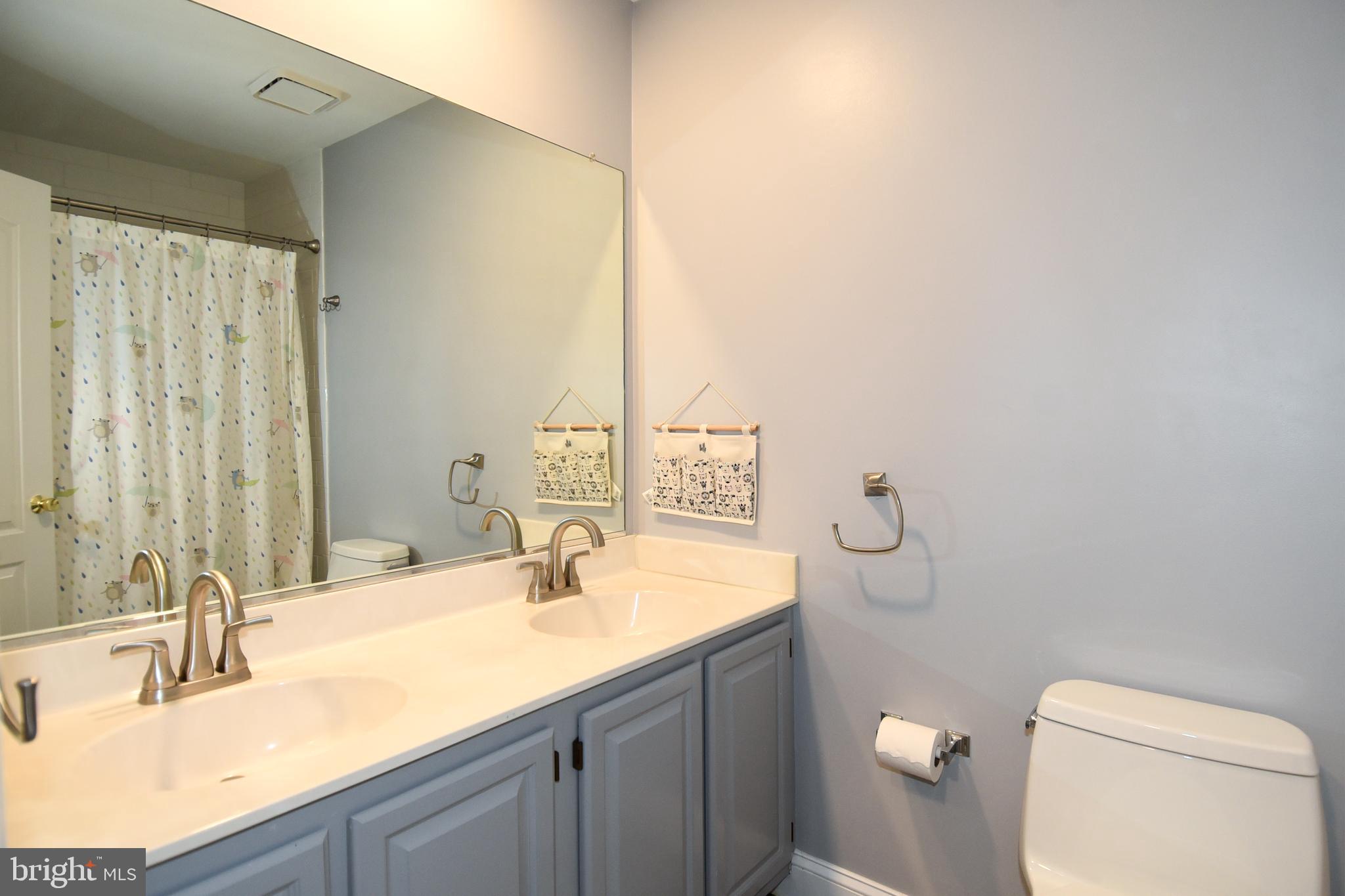 ROSE HILL FALLS - Residential