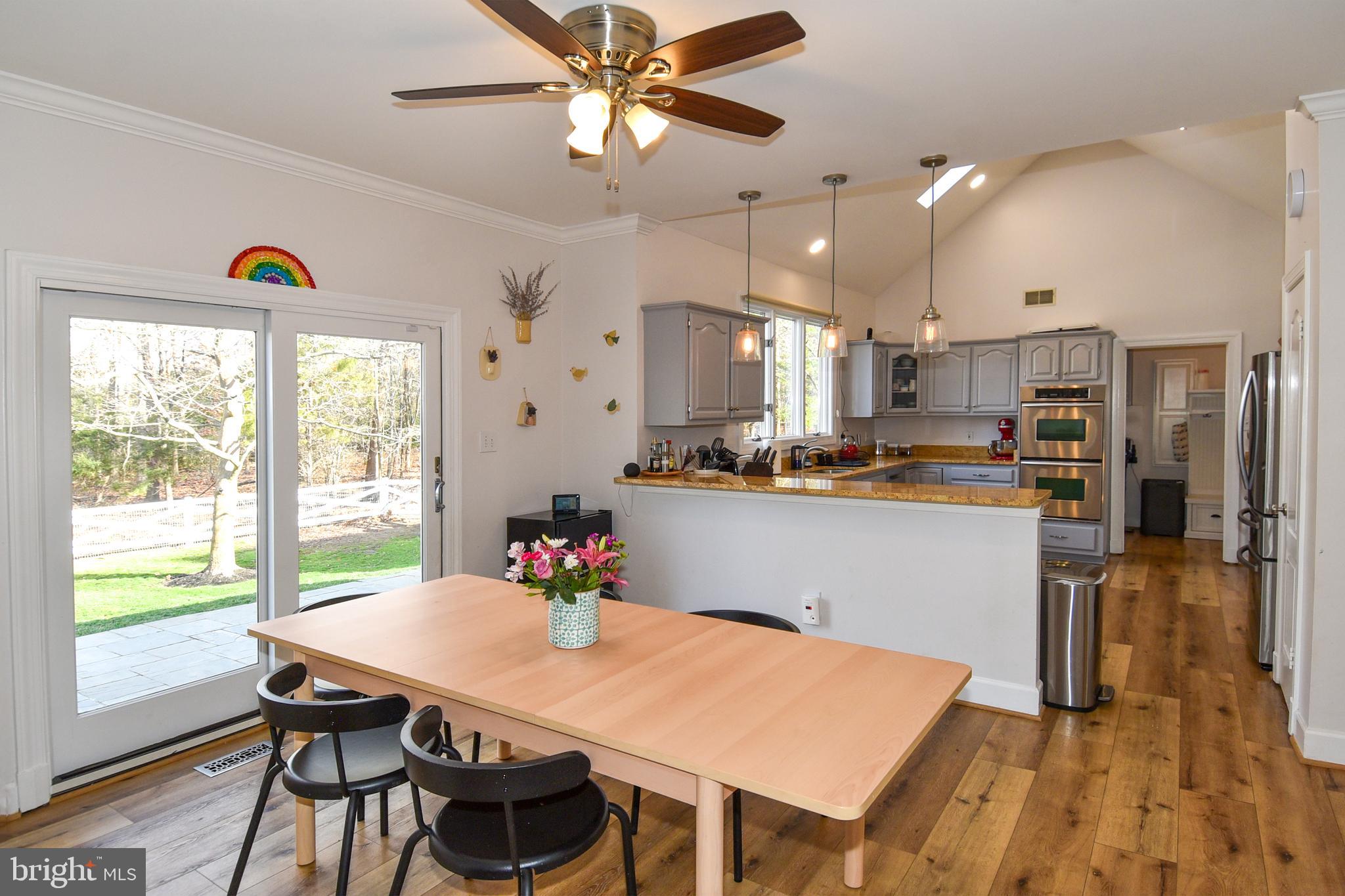 ROSE HILL FALLS - Residential