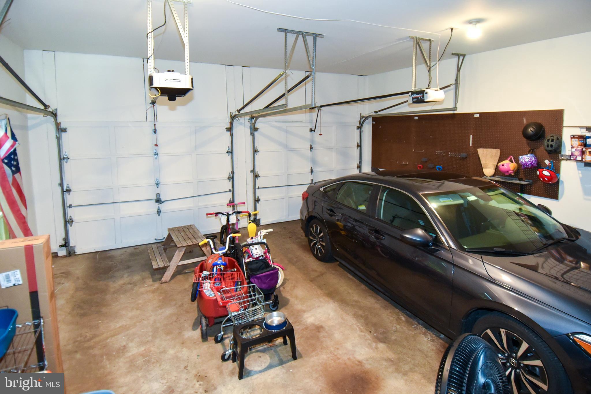 ROSE HILL FALLS - Residential