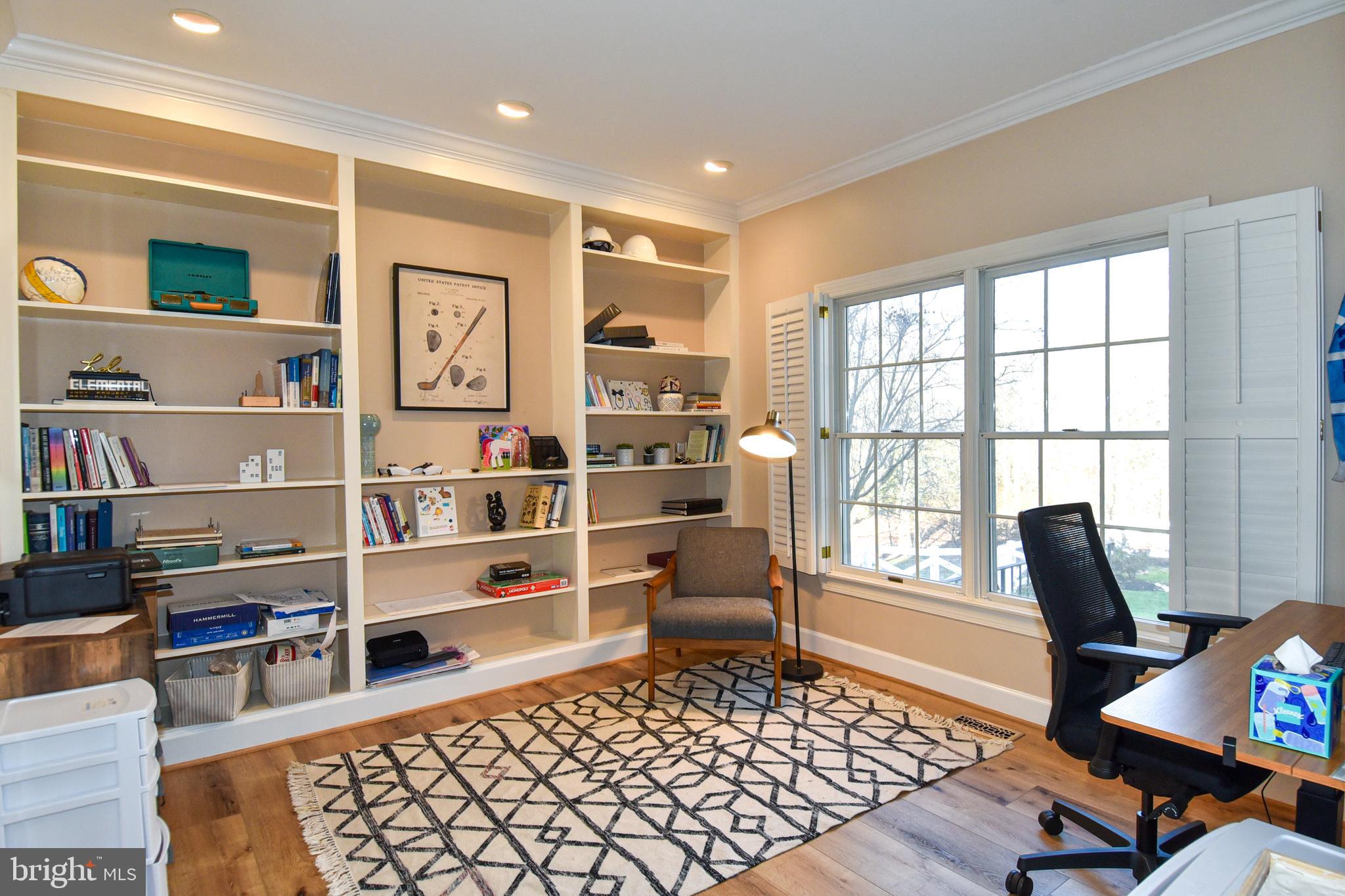 ROSE HILL FALLS - Residential