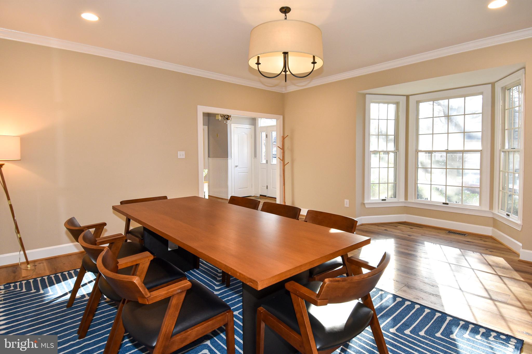 ROSE HILL FALLS - Residential