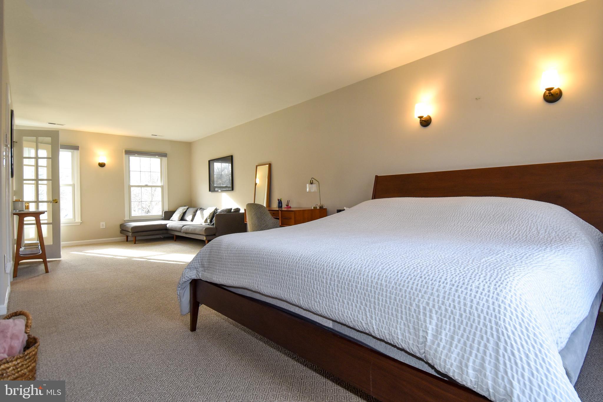 ROSE HILL FALLS - Residential