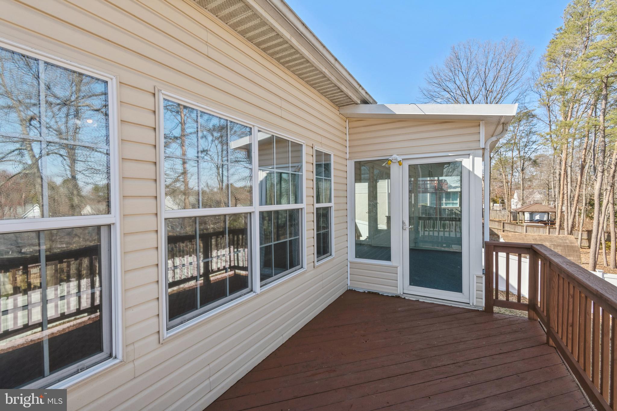 ASHTON - Residential