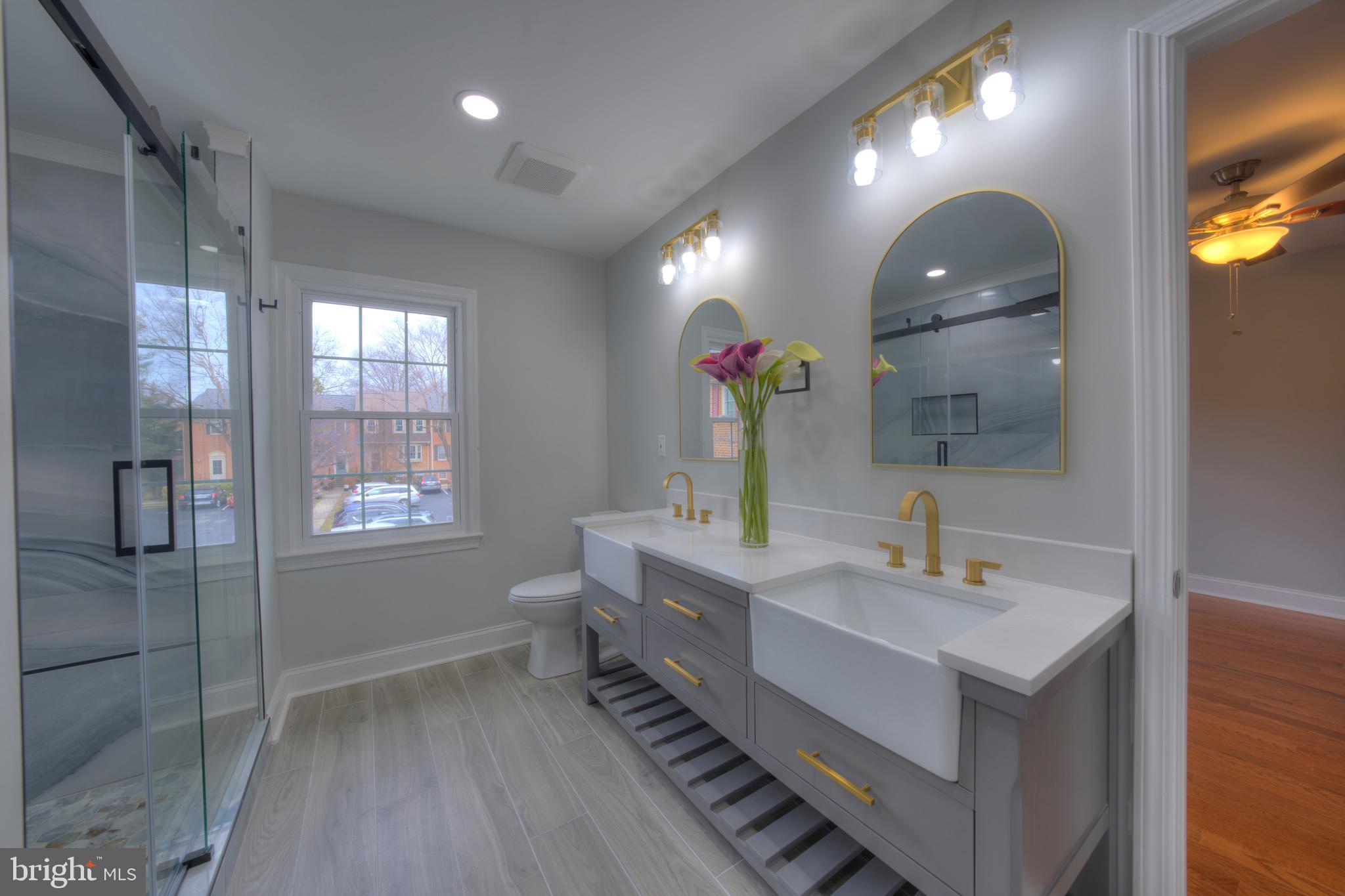 3154 STRATFORD COURT