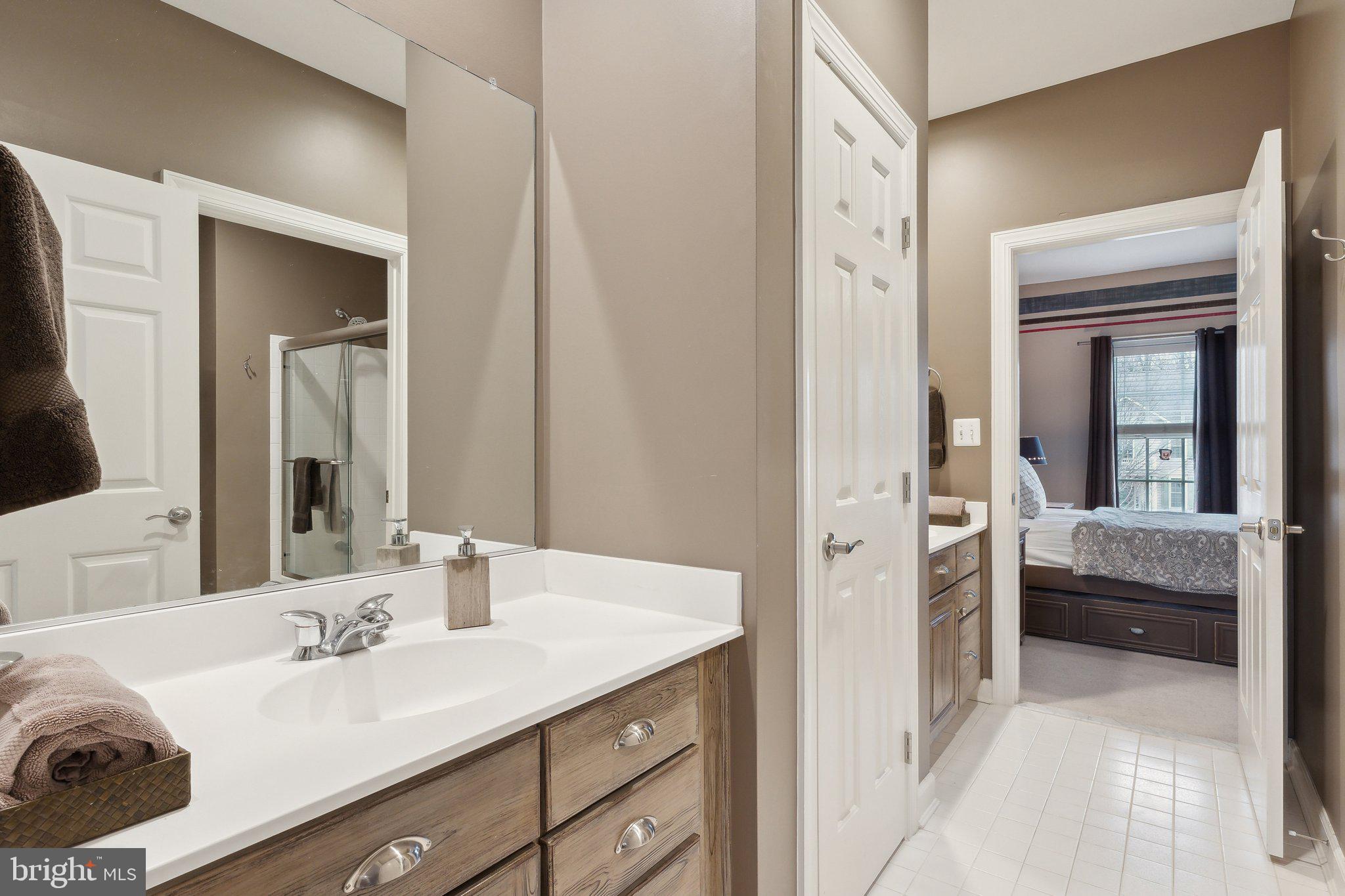 LAKELANDS - Residential