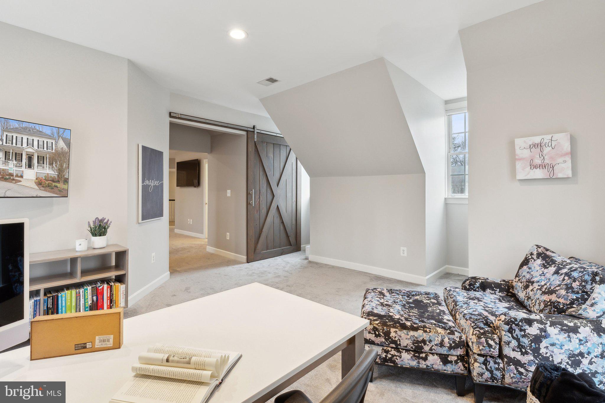 LAKELANDS - Residential