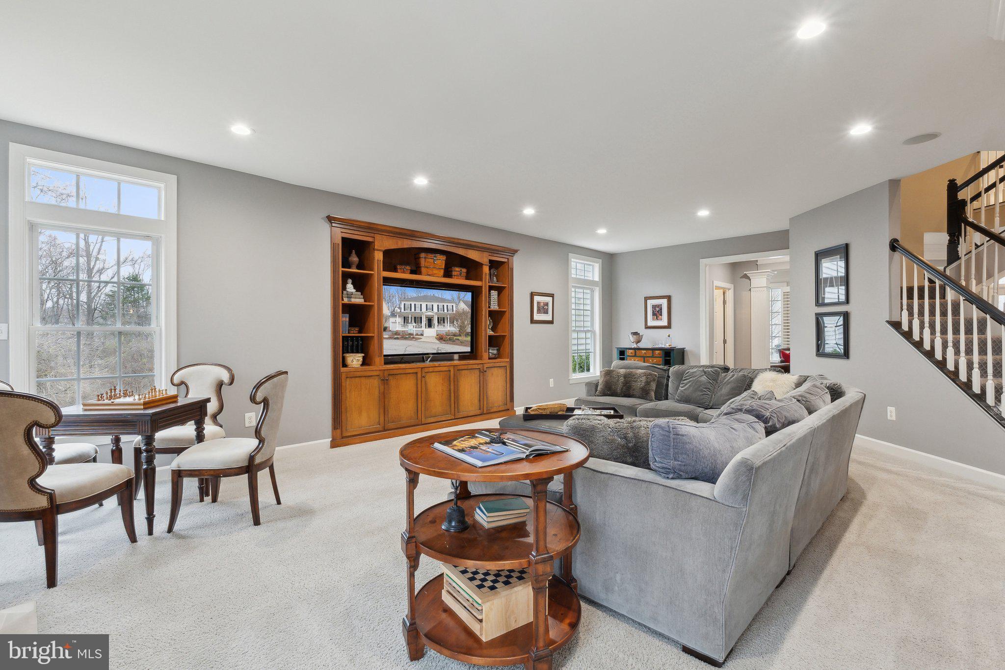 LAKELANDS - Residential