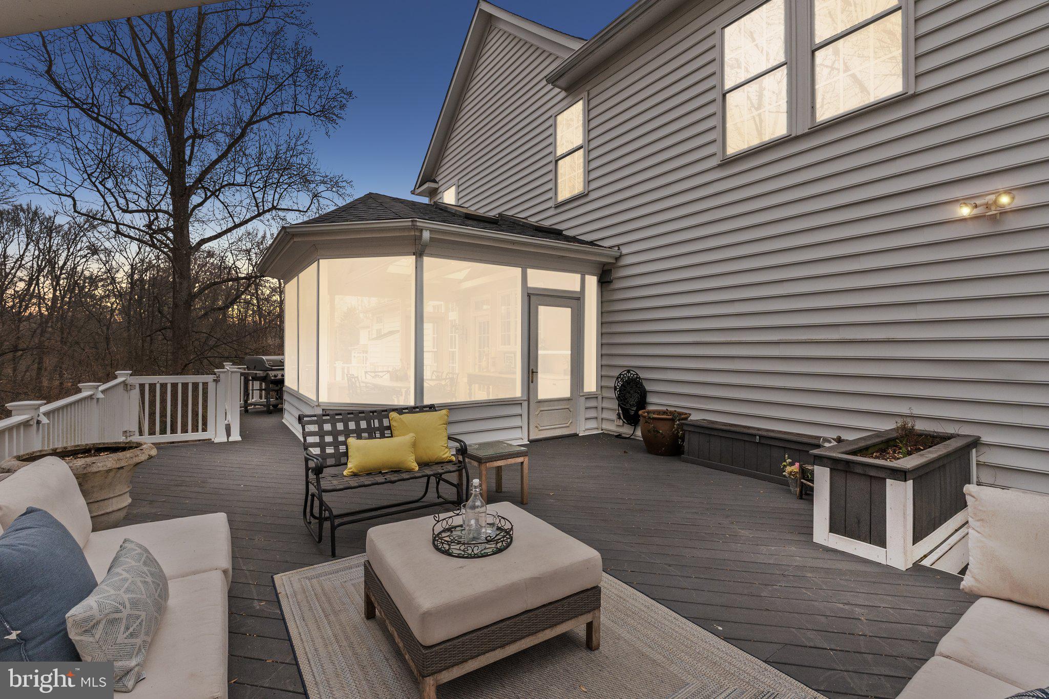 LAKELANDS - Residential