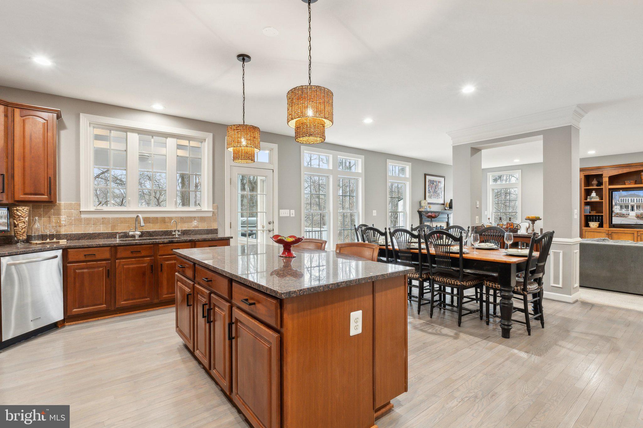 LAKELANDS - Residential