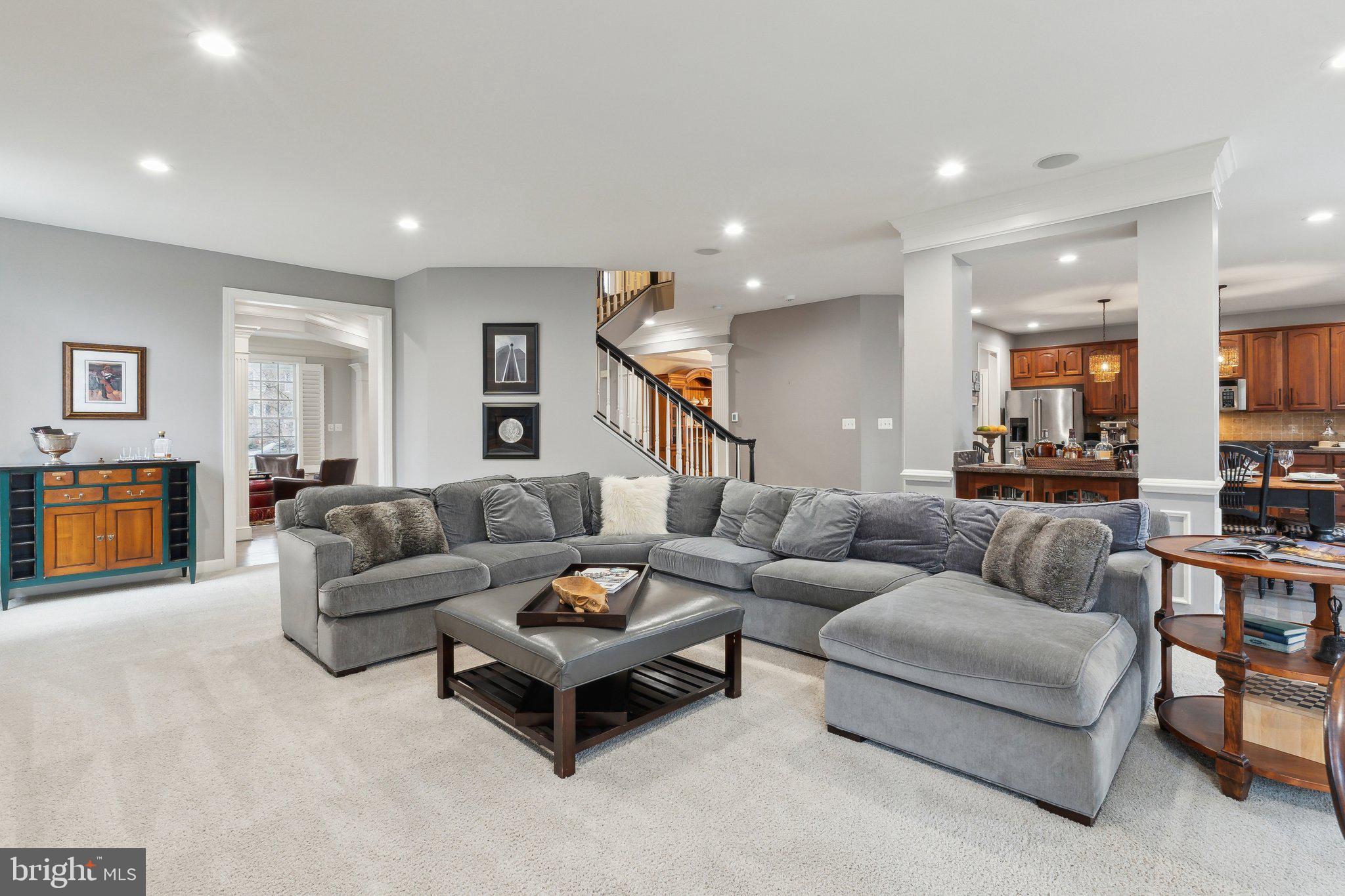 LAKELANDS - Residential