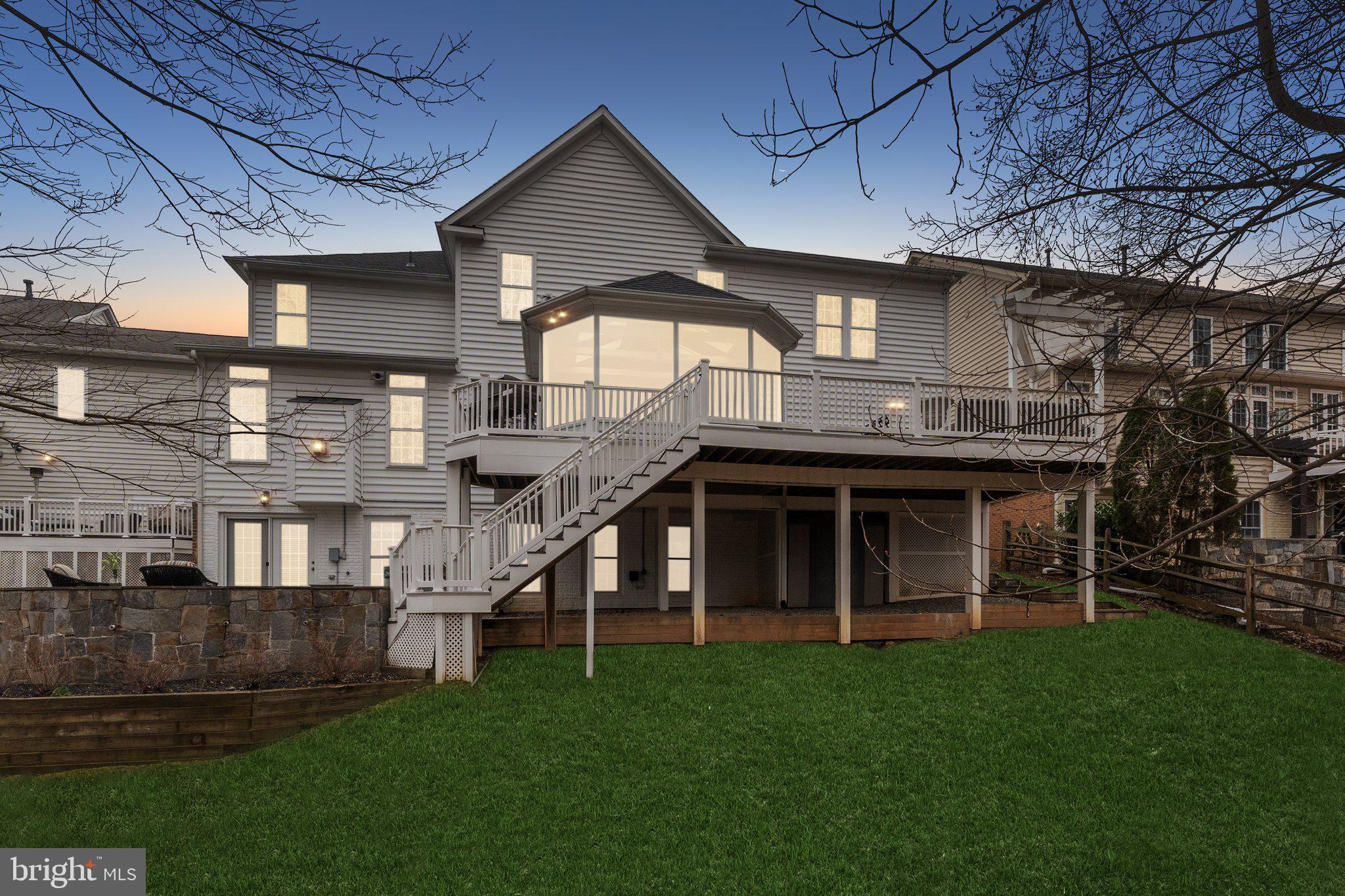 LAKELANDS - Residential