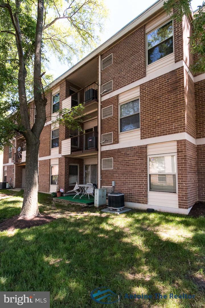 MARLOW TOWERS CONDOMINIUMS - Residential Lease