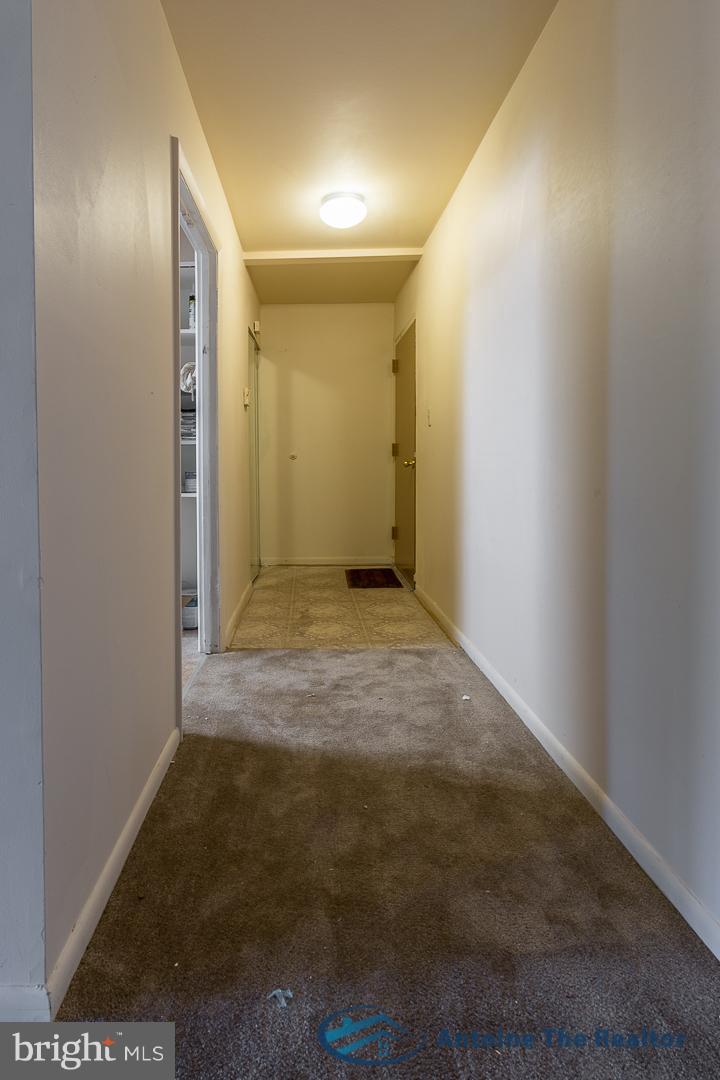 MARLOW TOWERS CONDOMINIUMS - Residential Lease