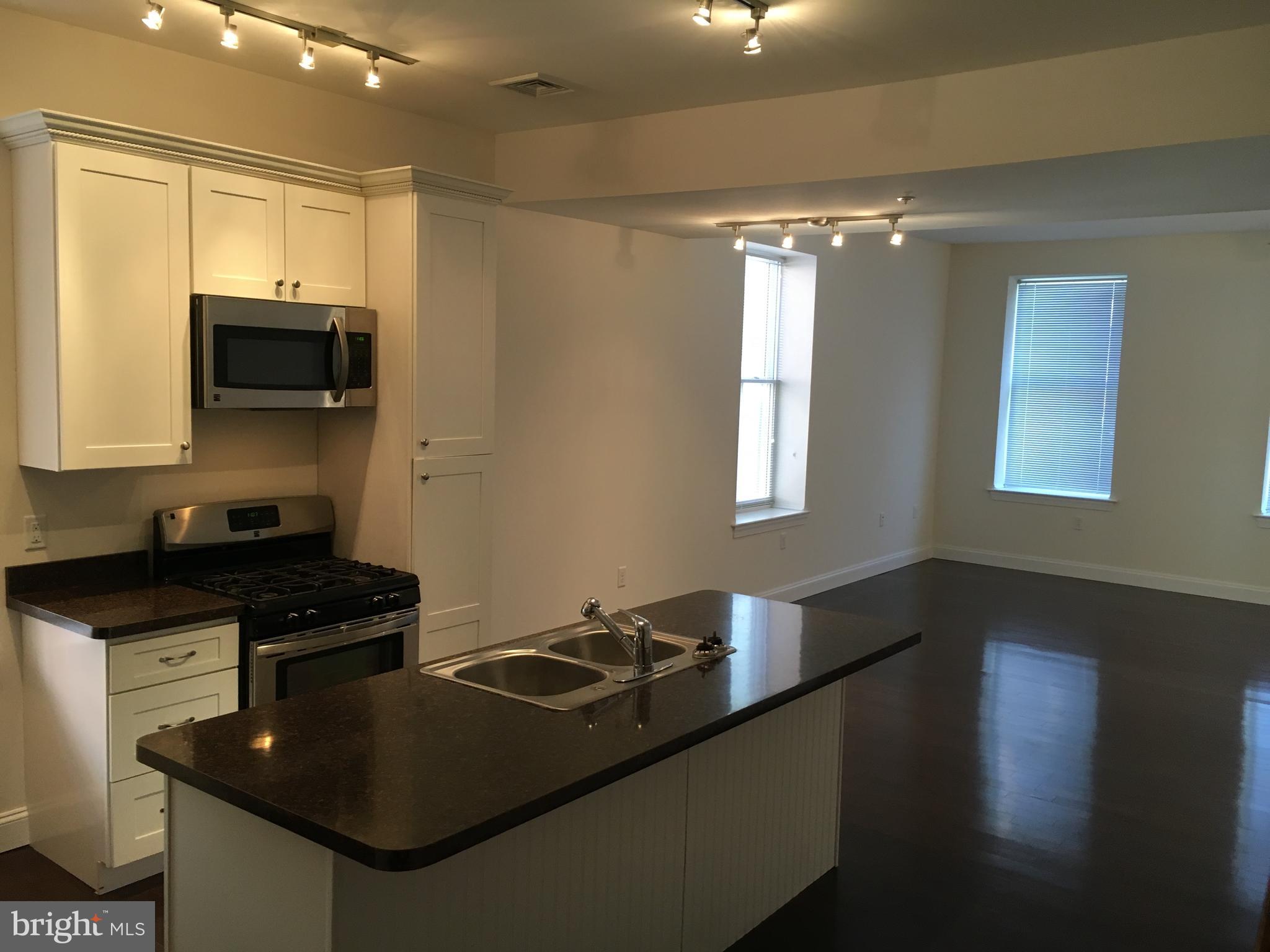 22 N GEORGE STREET 1