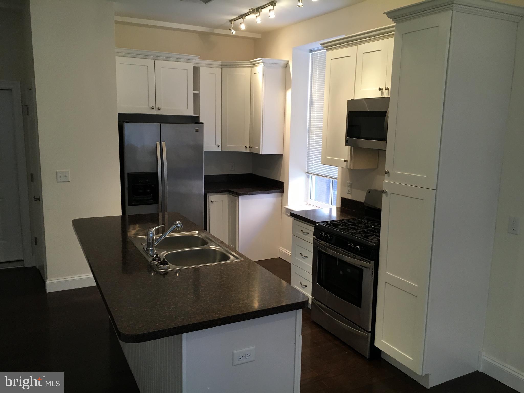 22 N GEORGE STREET 1