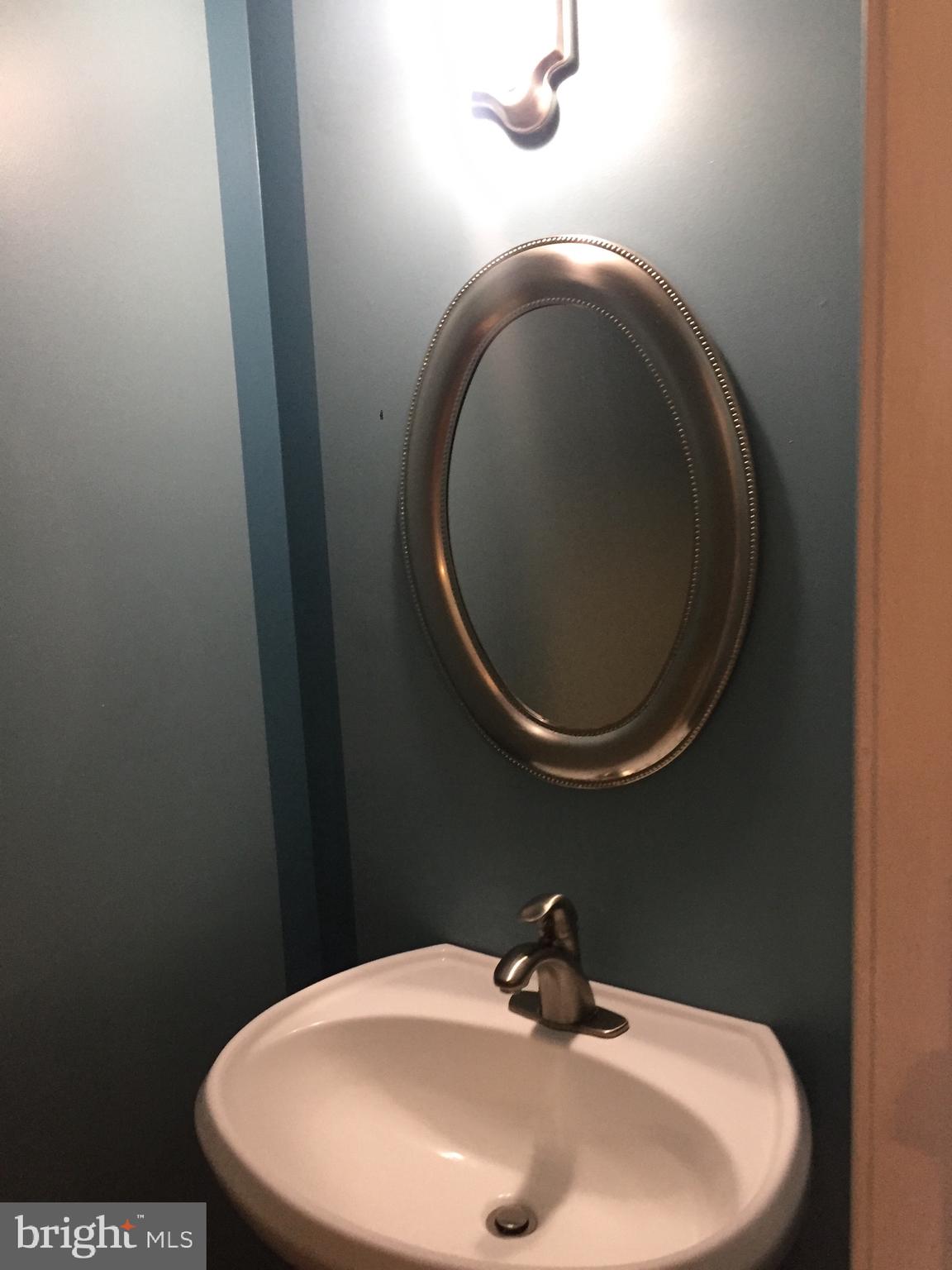 WALLACE MANOR - Residential Lease