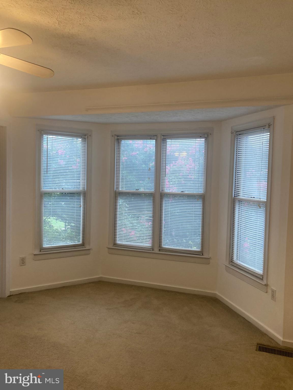 WALLACE MANOR - Residential Lease