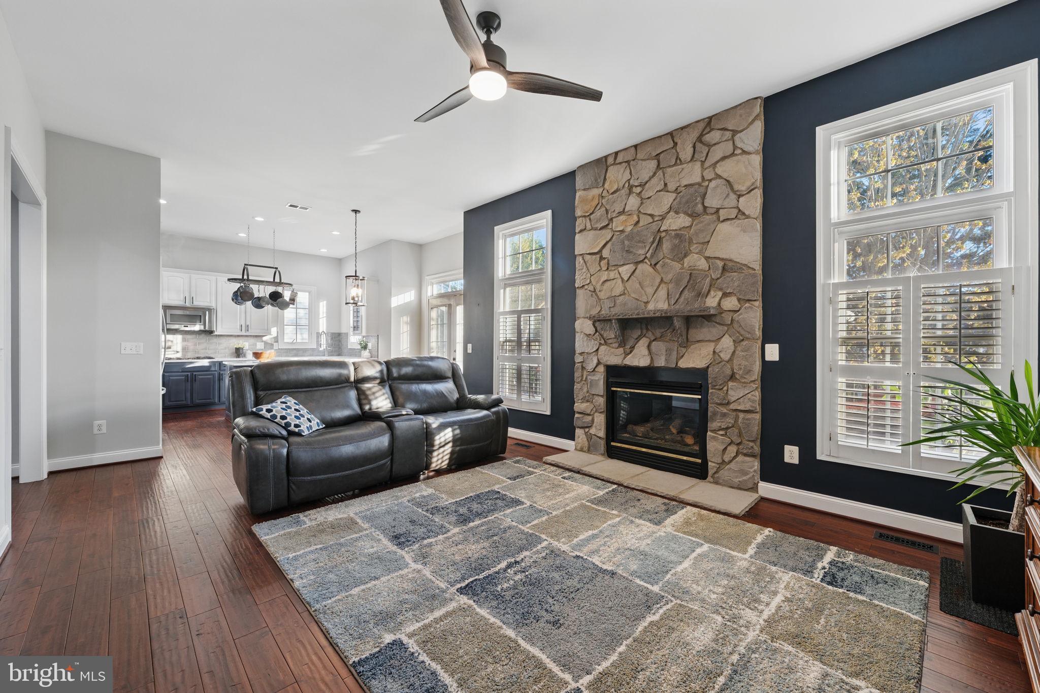 PRINCE WILLIAM TOWN CENTER - Residential