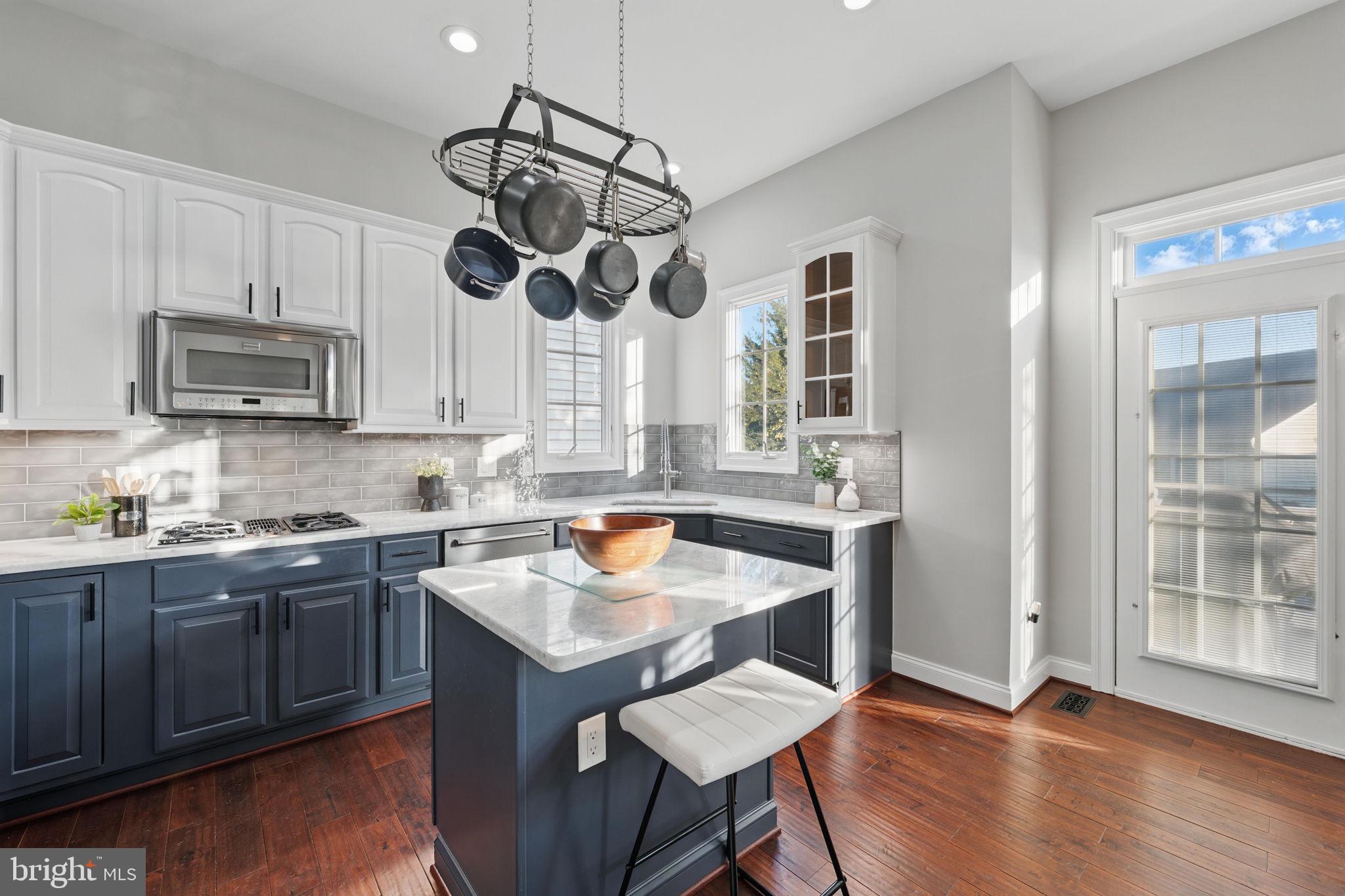 13012 TAVERNER LOOP