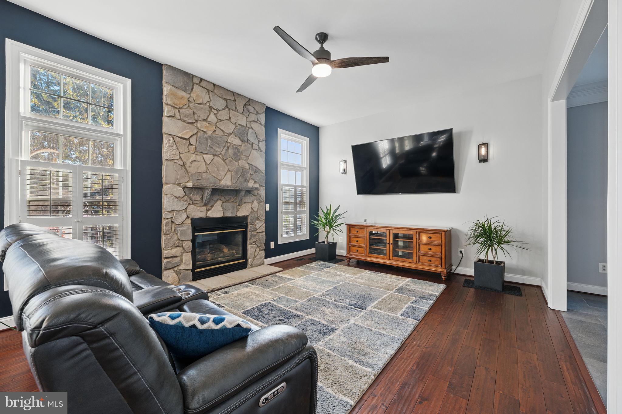 PRINCE WILLIAM TOWN CENTER - Residential