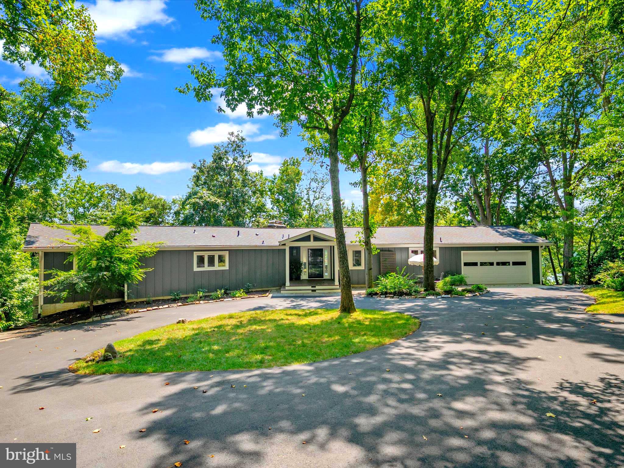 778 BON HAVEN DRIVE