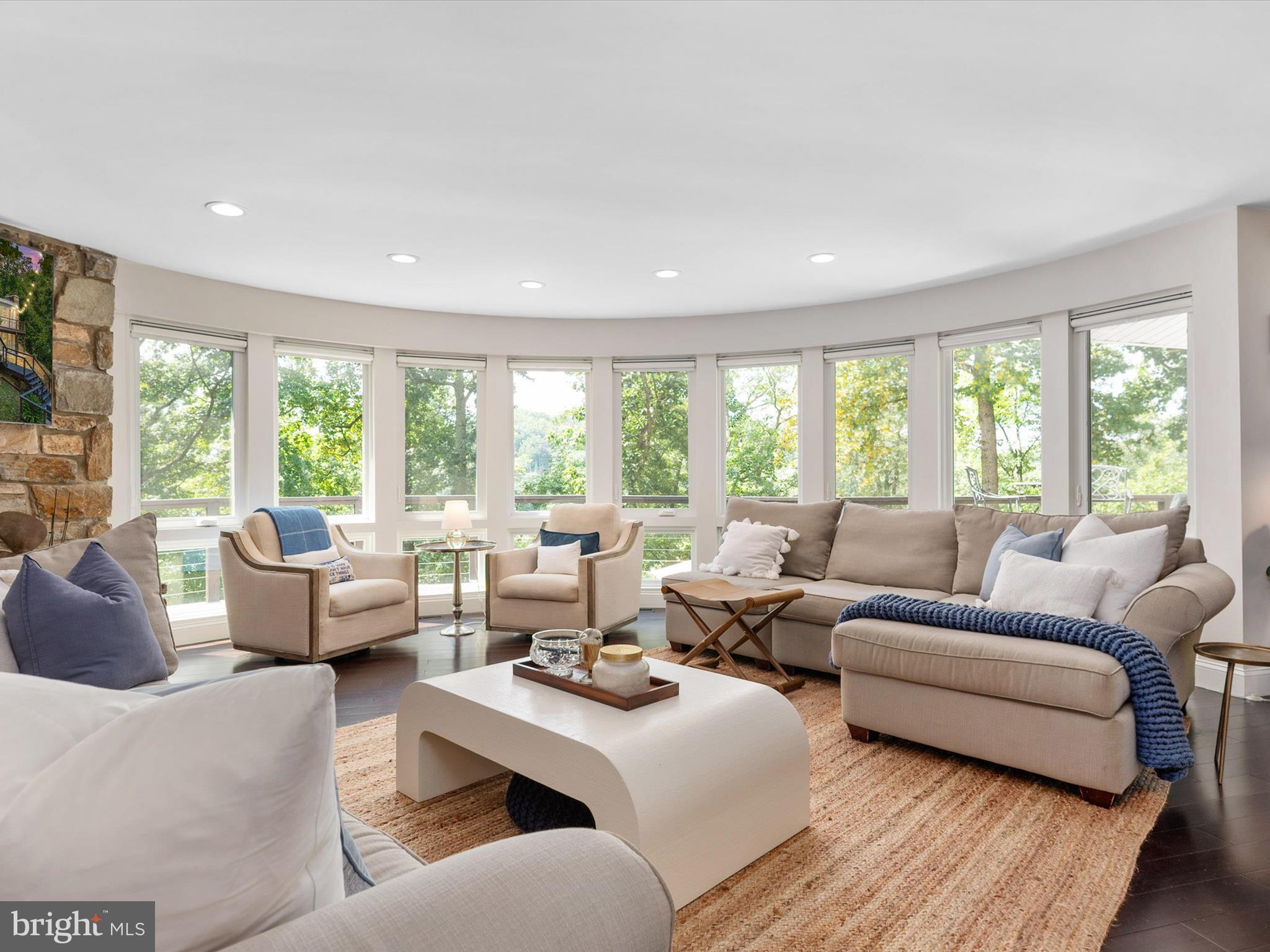 778 BON HAVEN DRIVE