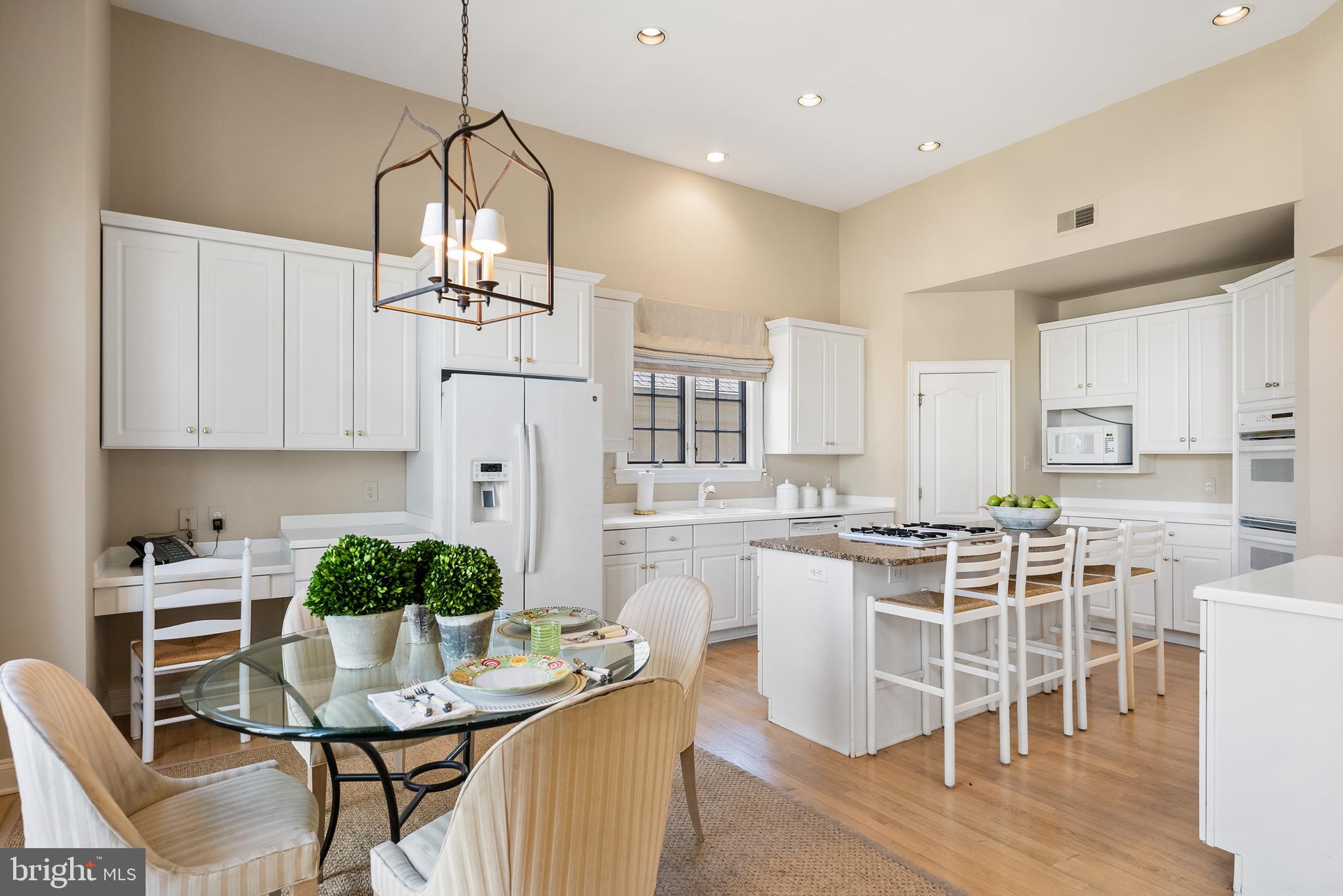 7440 OLD MAPLE SQUARE