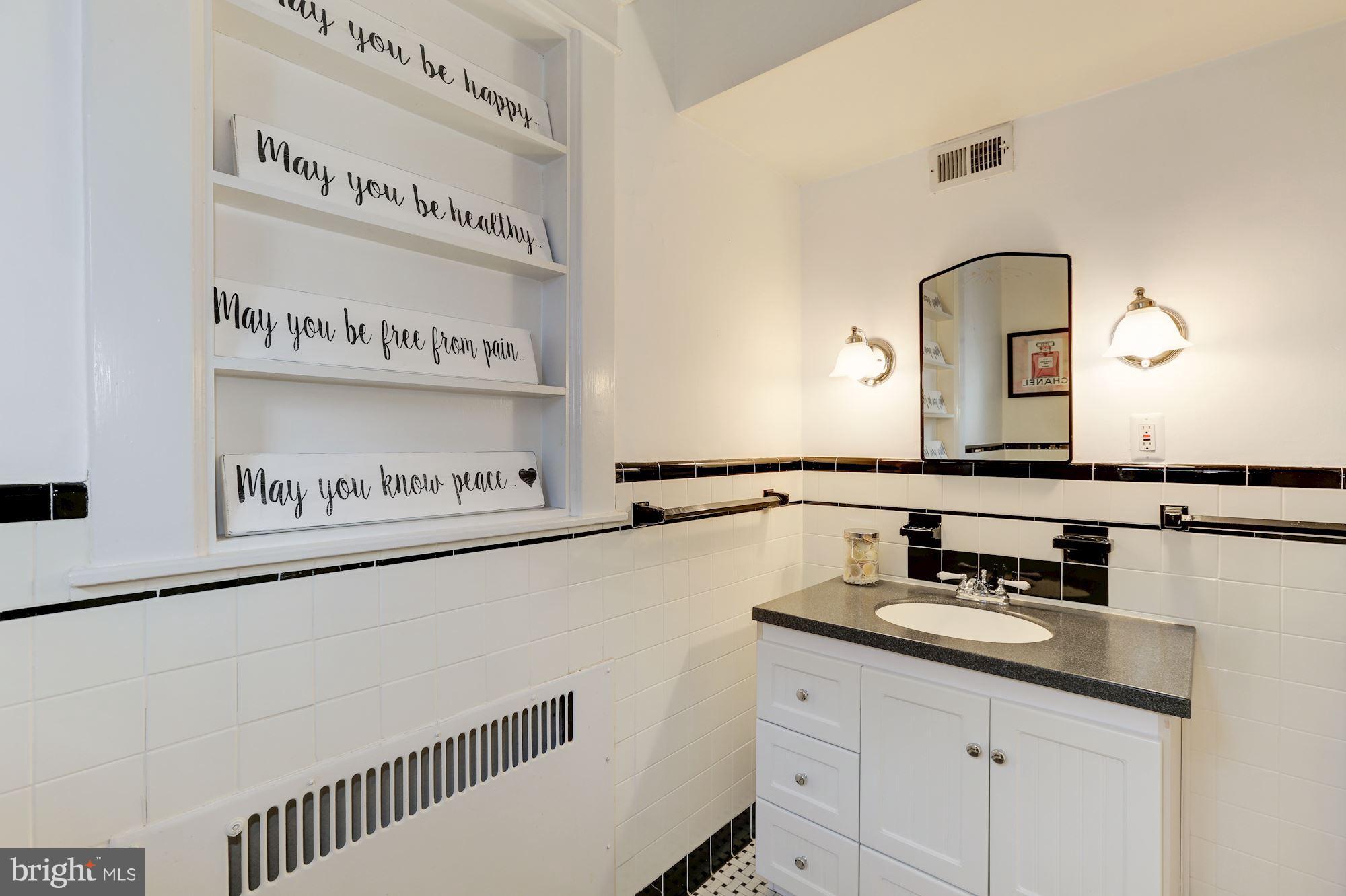 MURRAY HILL - Residential