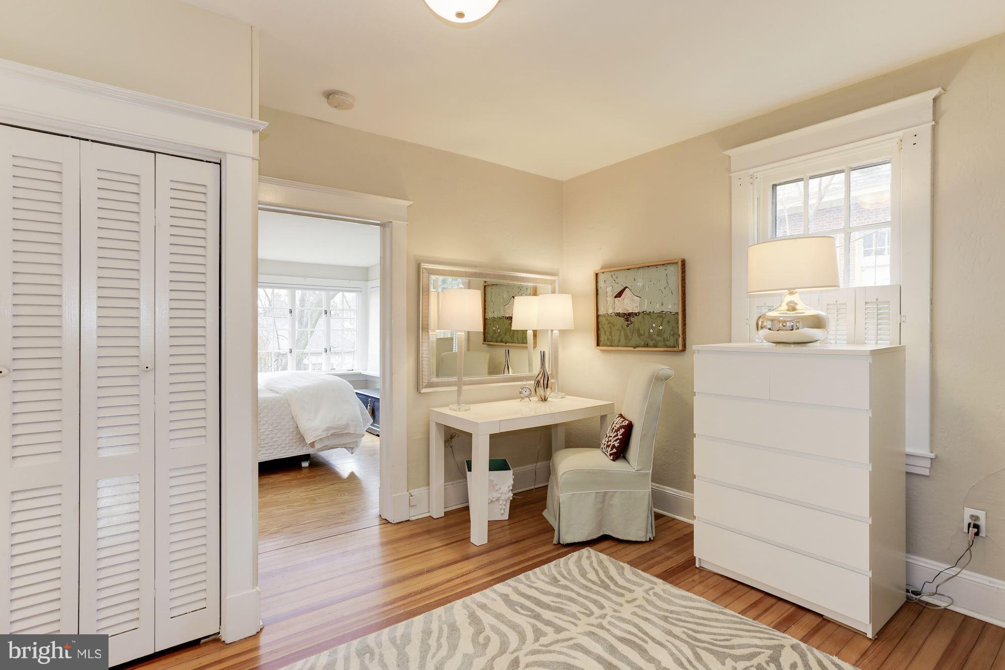 MURRAY HILL - Residential